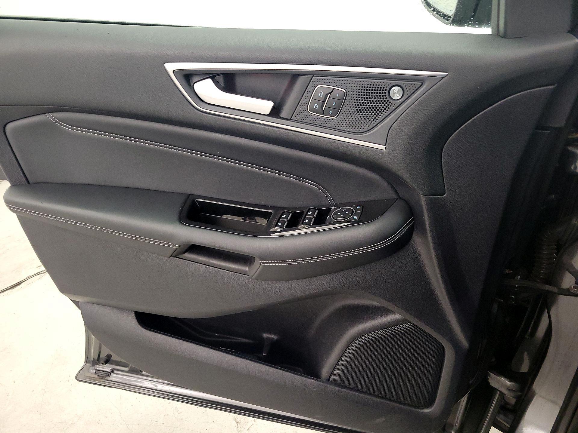 Thumbnail: 2019 Ford Edge - 12