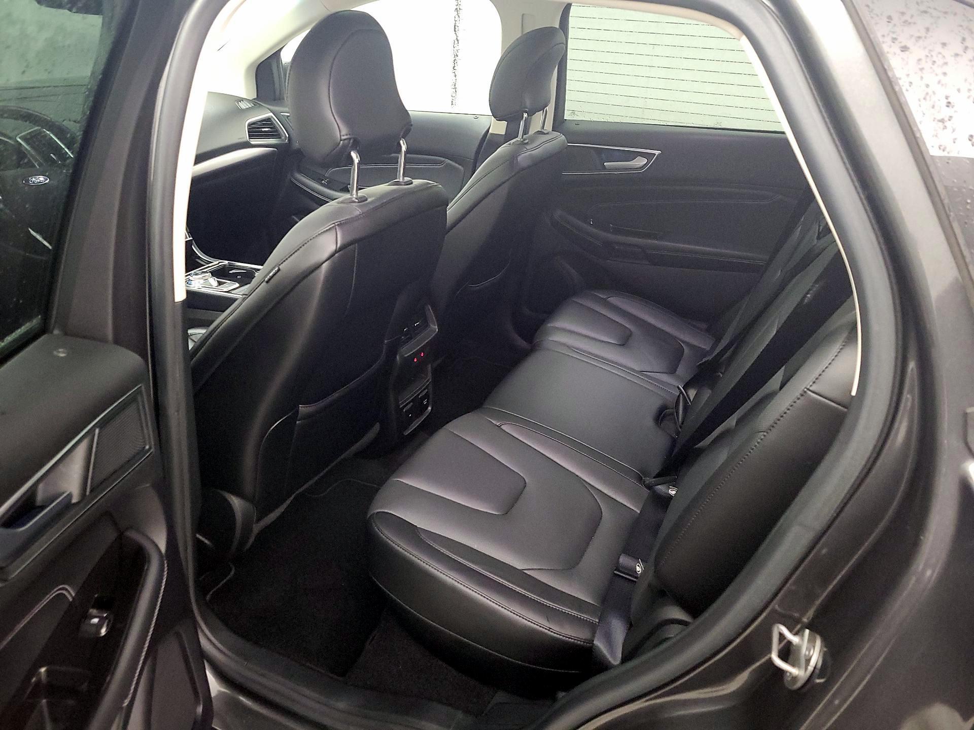 Thumbnail: 2019 Ford Edge - 20