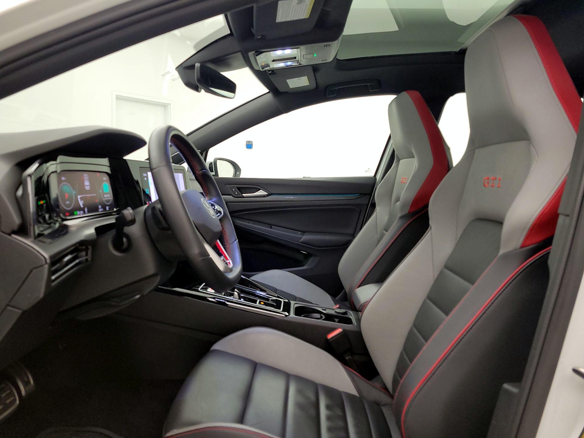 Thumbnail: 2023 Volkswagen Golf - 11