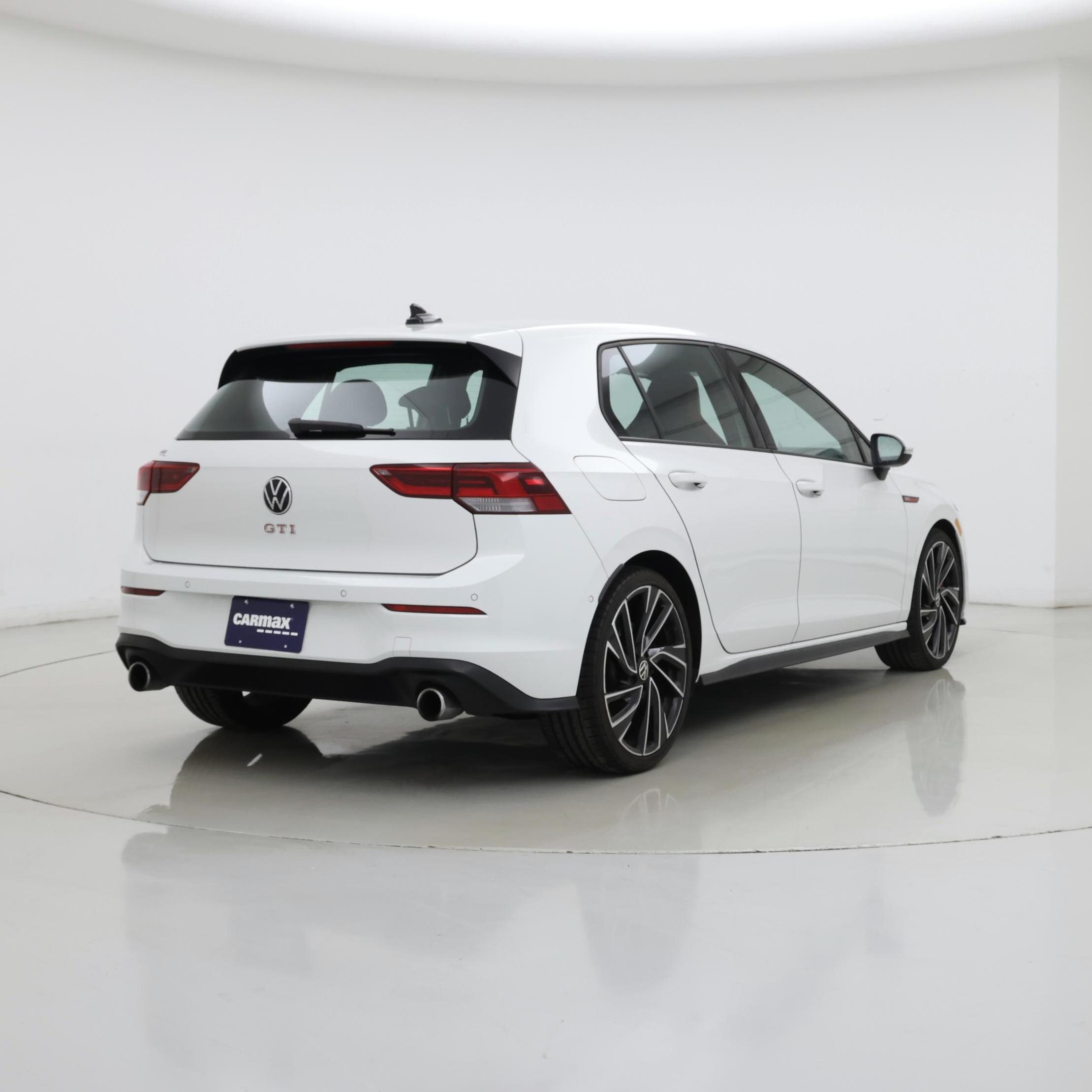 Thumbnail: 2023 Volkswagen Golf - 8