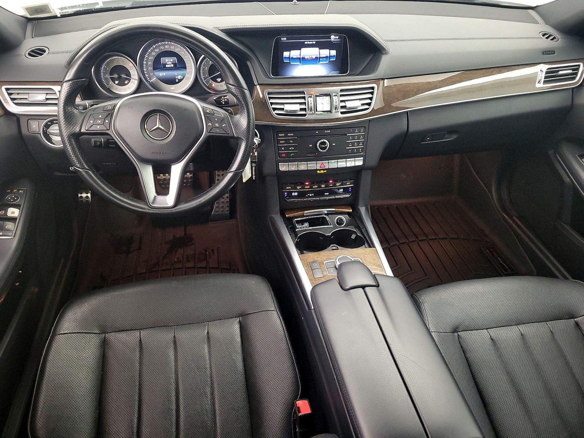 Thumbnail: 2016 Mercedes-Benz E-Class - 9