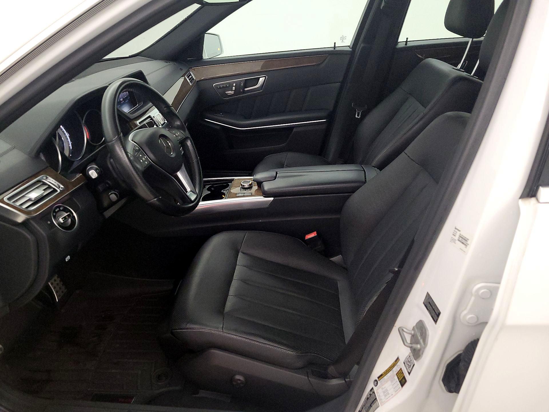 Thumbnail: 2016 Mercedes-Benz E-Class - 11