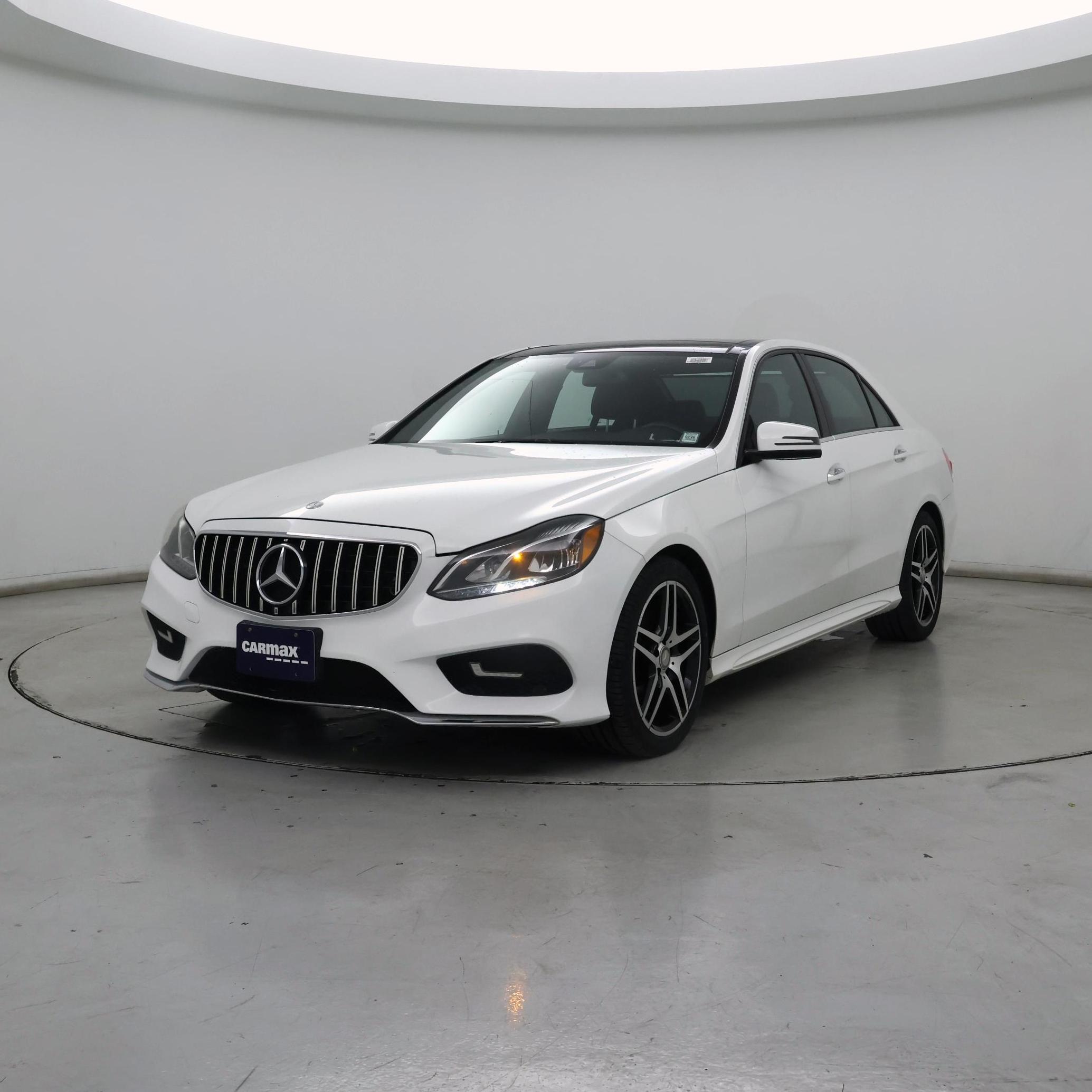 Thumbnail: 2016 Mercedes-Benz E-Class - 4