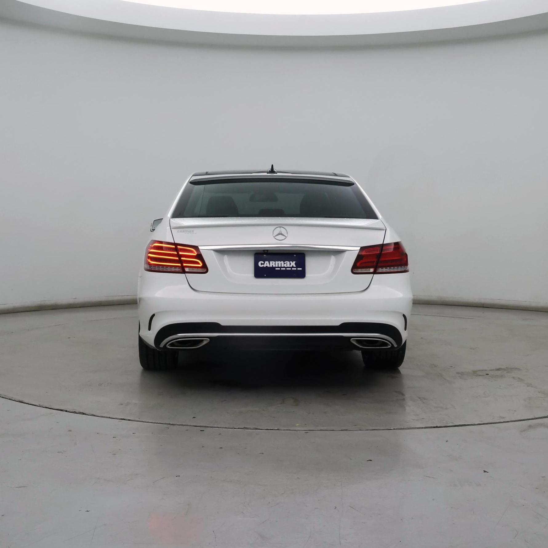 Thumbnail: 2016 Mercedes-Benz E-Class - 6