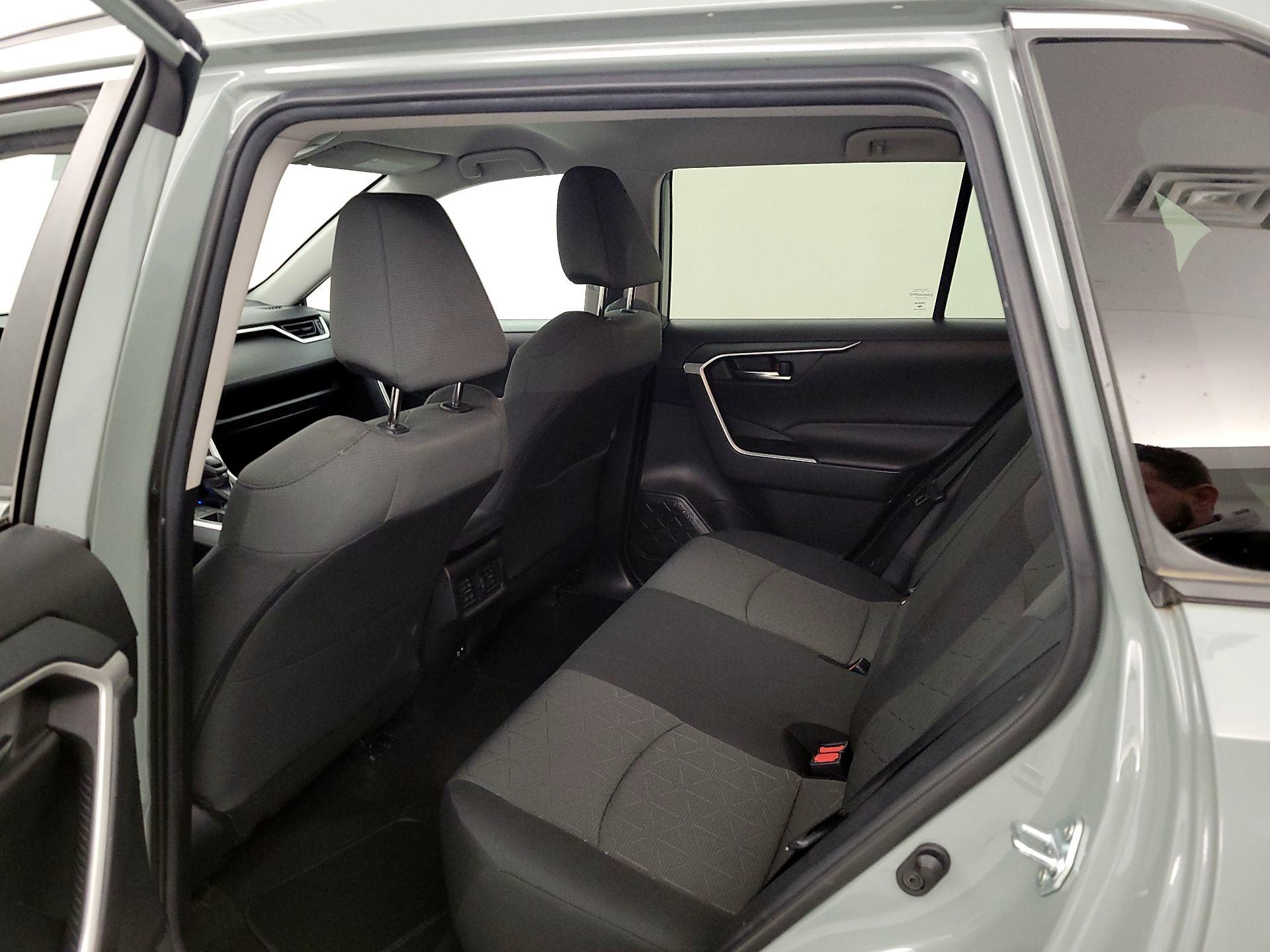 Thumbnail: 2021 Toyota RAV4 - 19