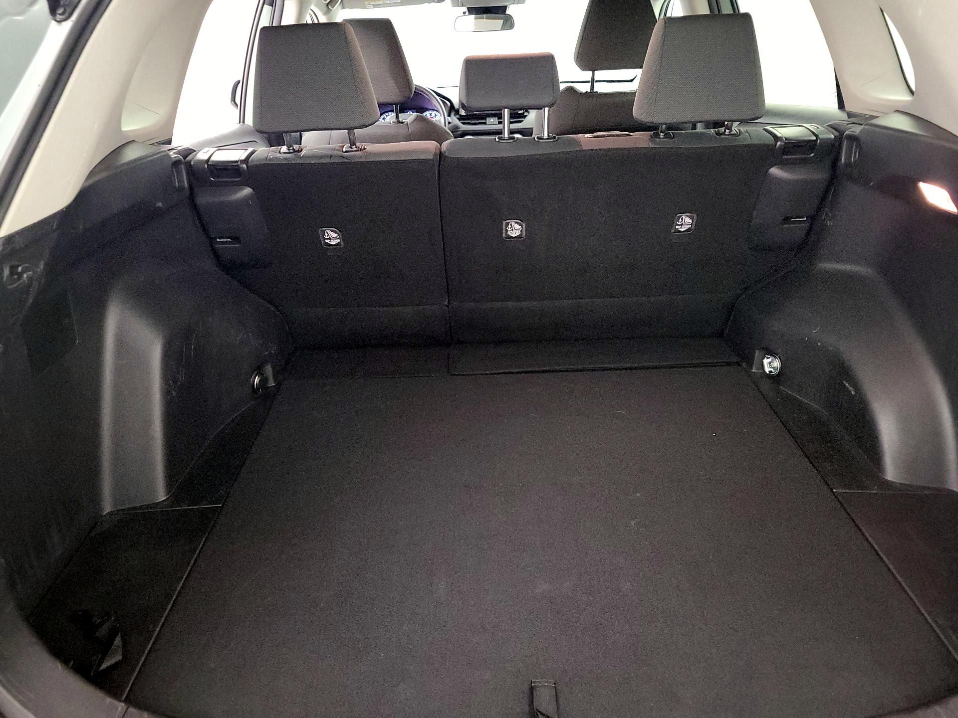 Thumbnail: 2021 Toyota RAV4 - 20