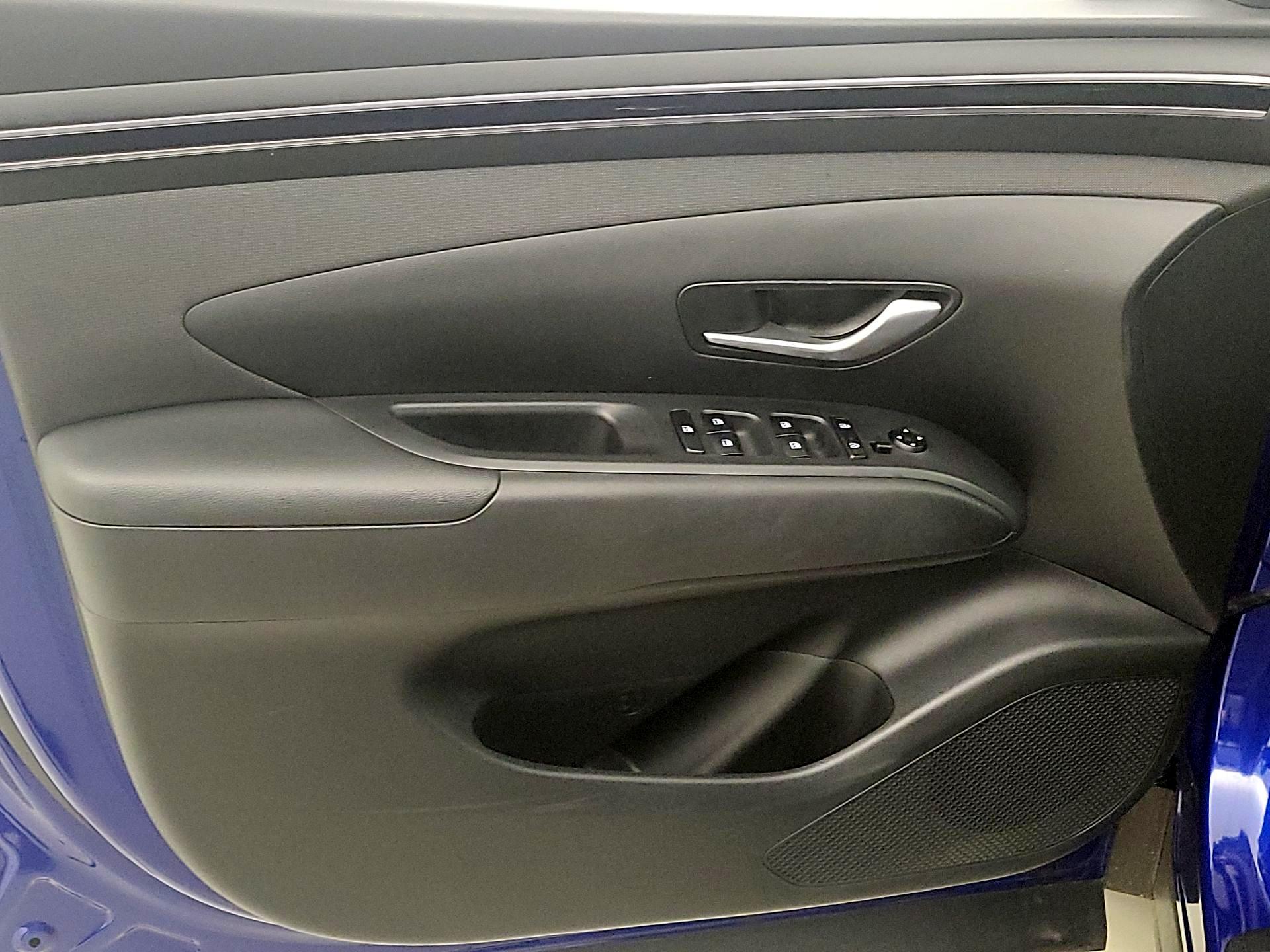 Thumbnail: 2023 Hyundai Tucson - 12