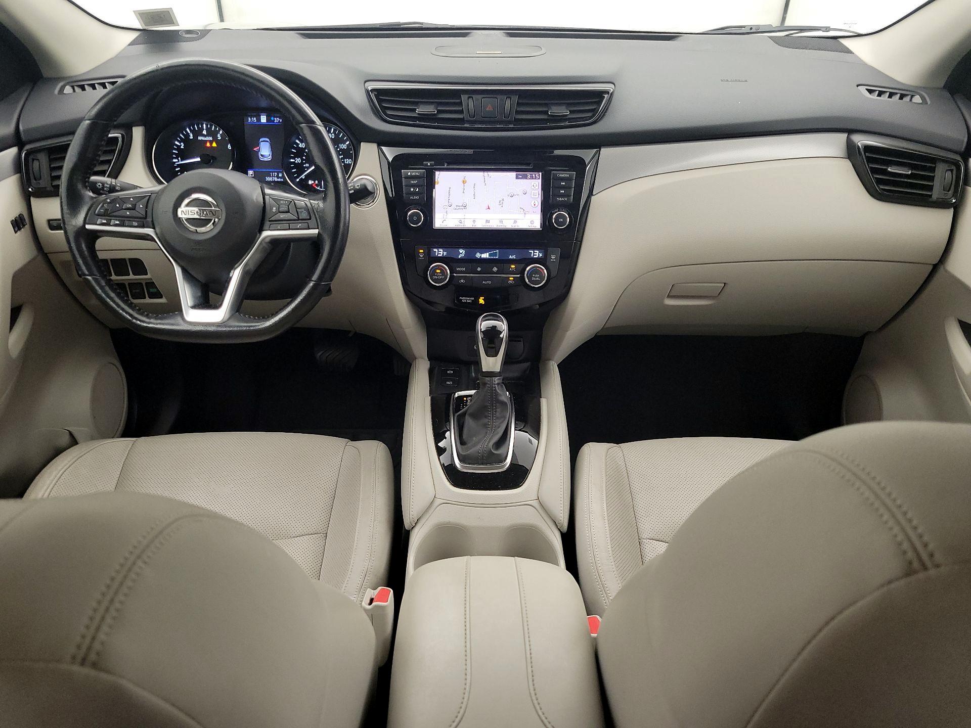 Thumbnail: 2020 Nissan Rogue Sport - 9