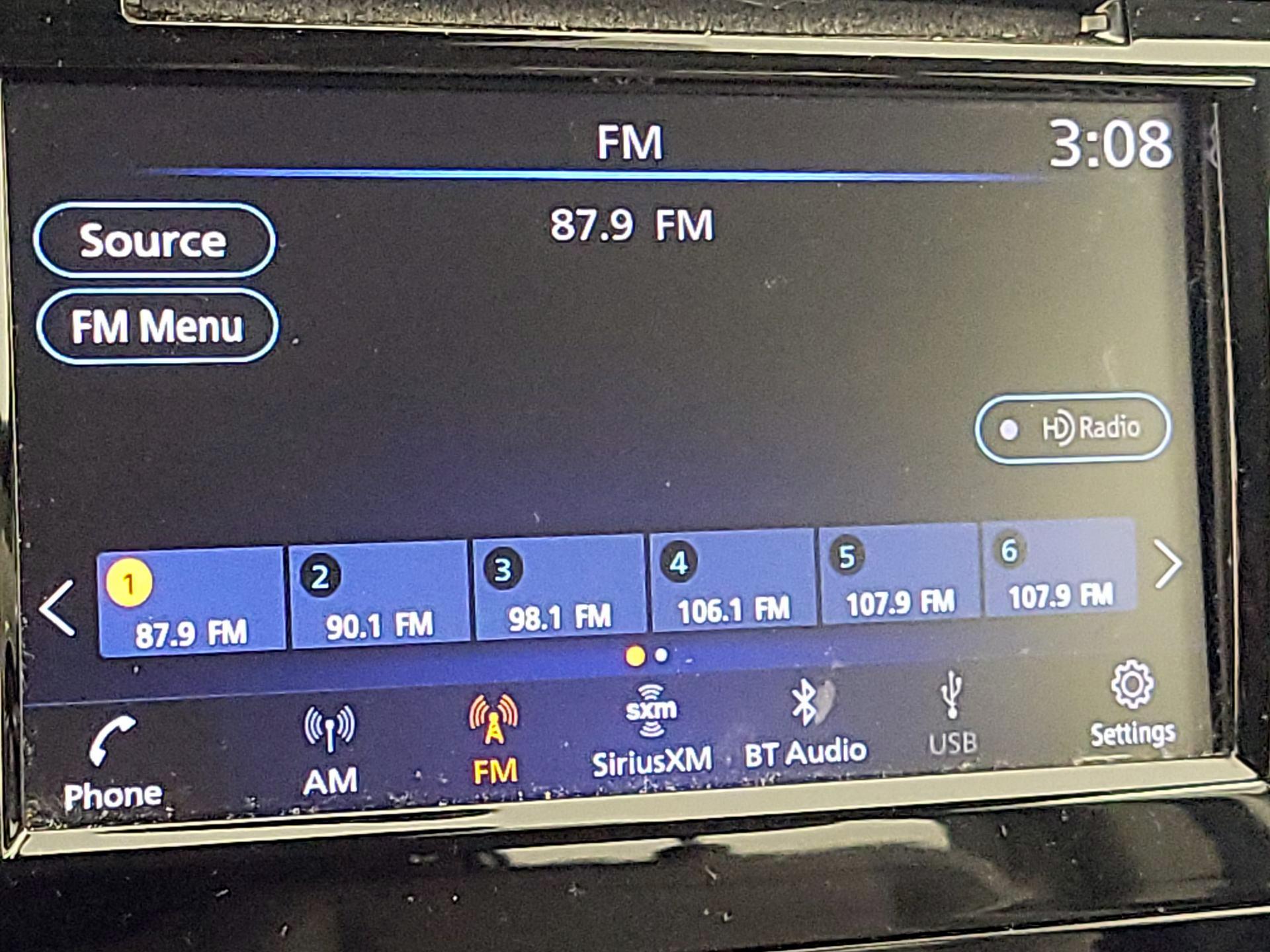 Thumbnail: 2020 Nissan Rogue Sport - 16