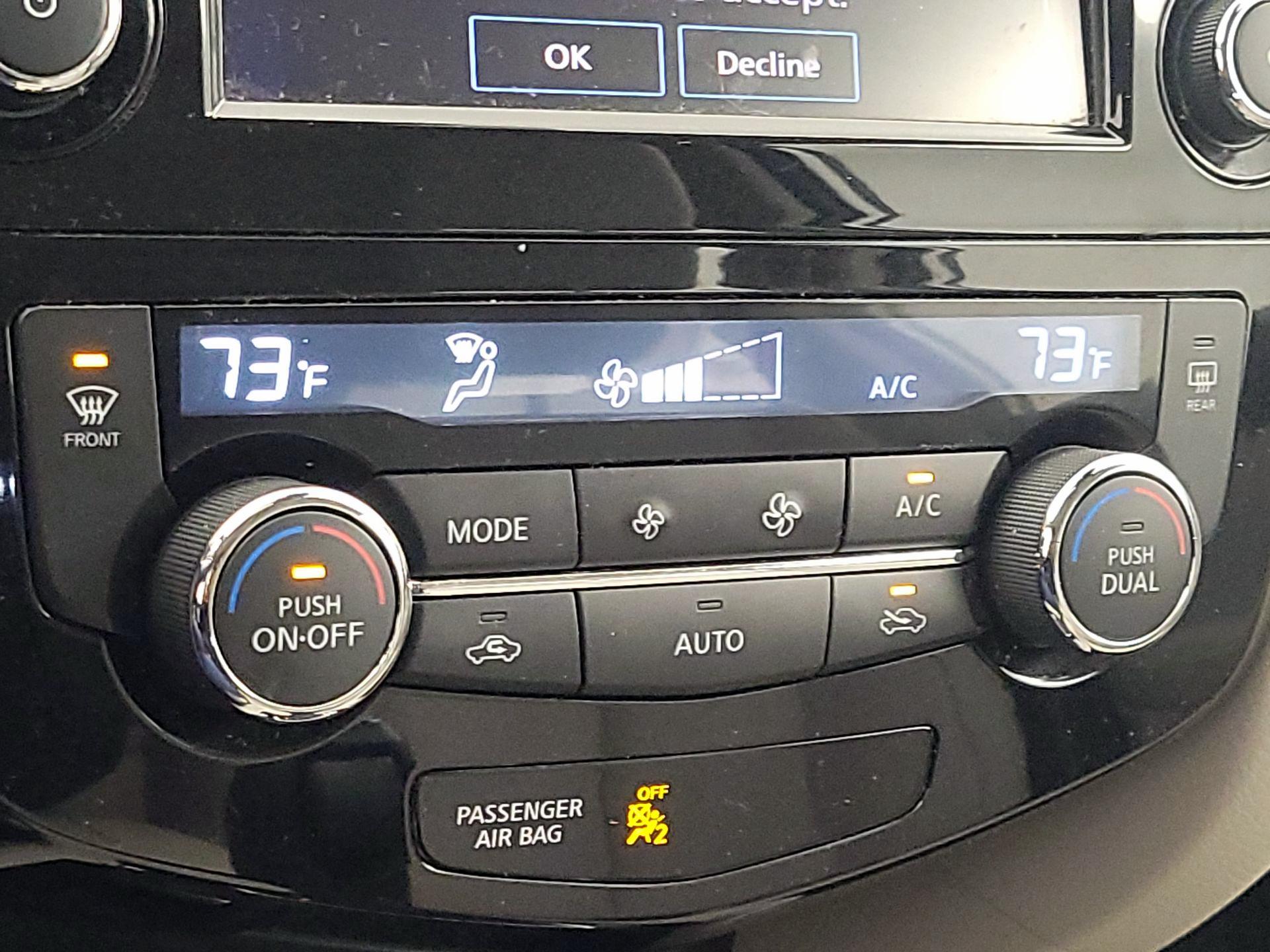 Thumbnail: 2020 Nissan Rogue Sport - 17