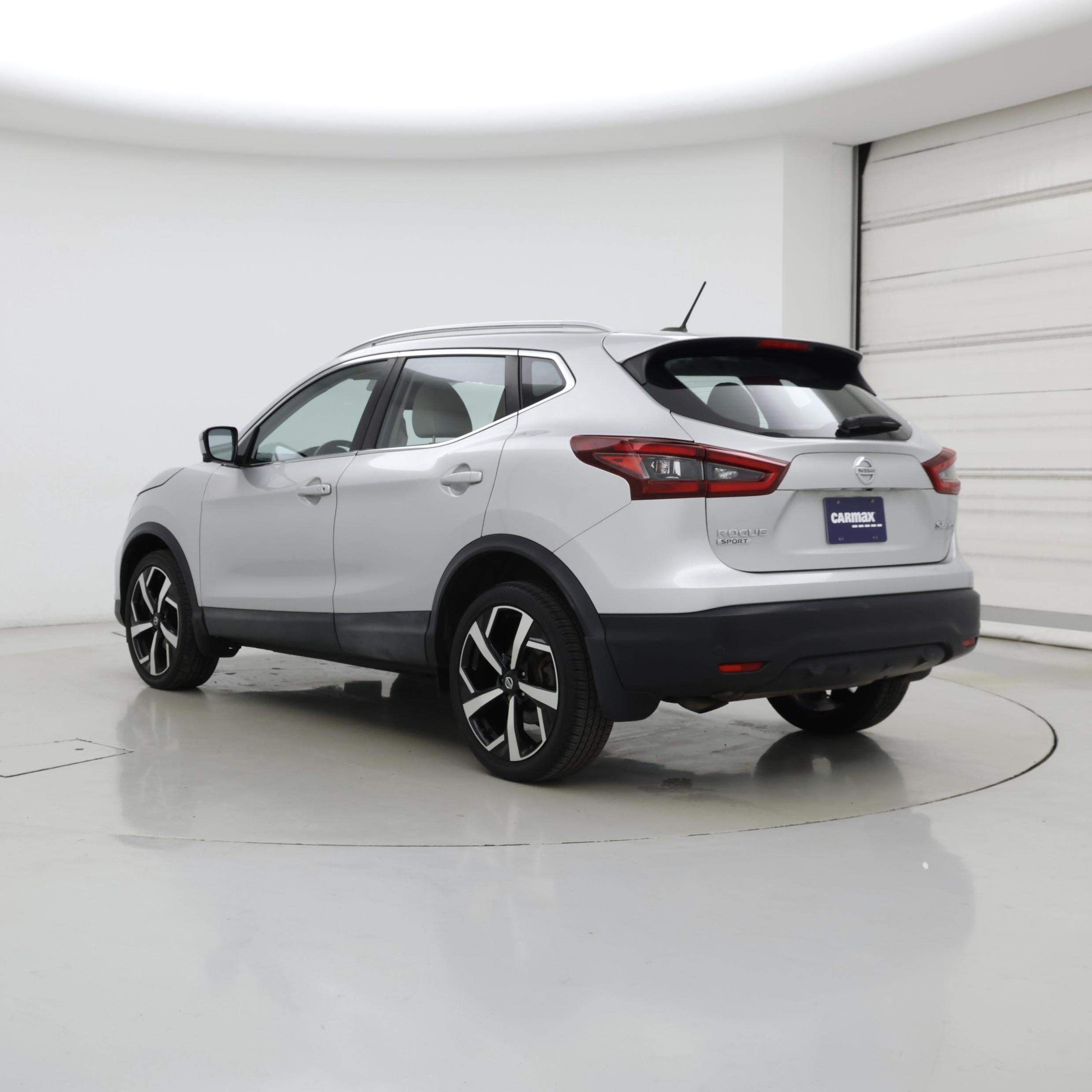 Thumbnail: 2020 Nissan Rogue Sport - 2