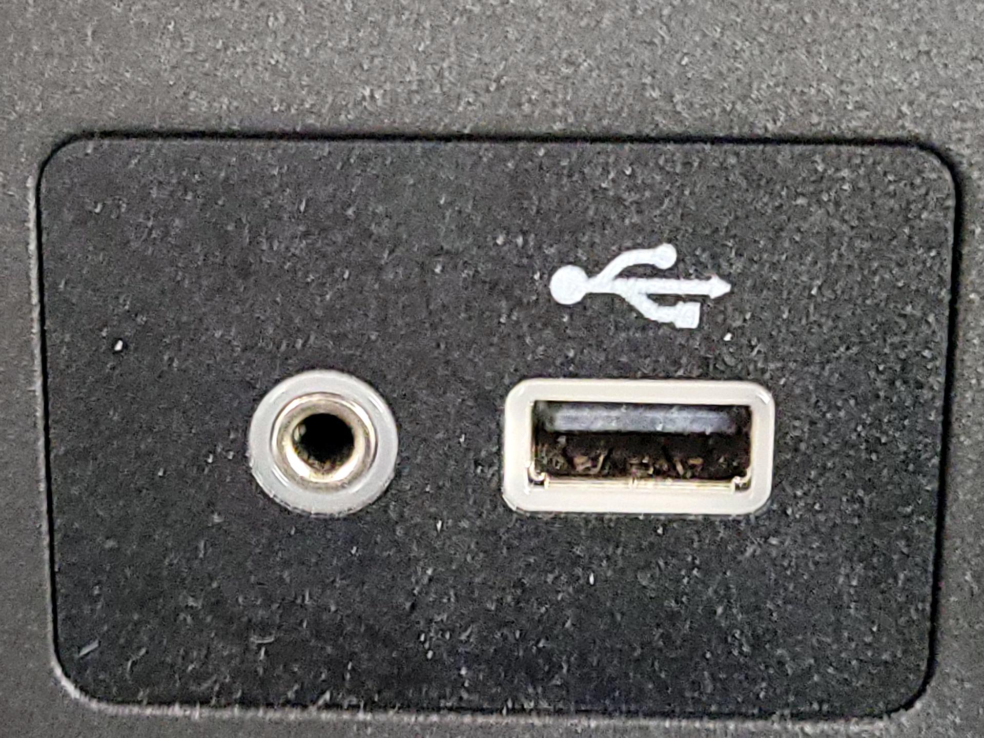 Thumbnail: 2020 Nissan Rogue Sport - 19