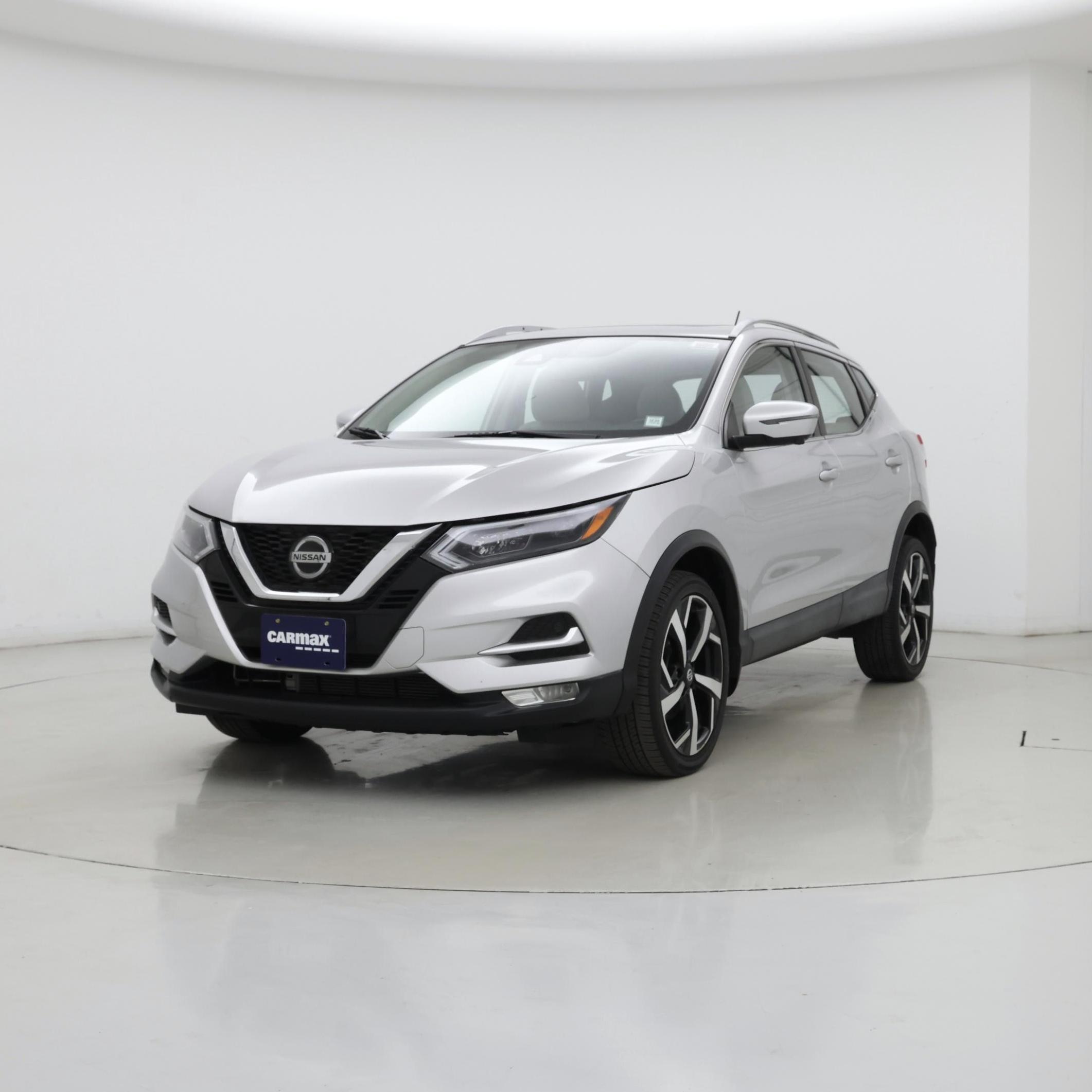 Thumbnail: 2020 Nissan Rogue Sport - 4
