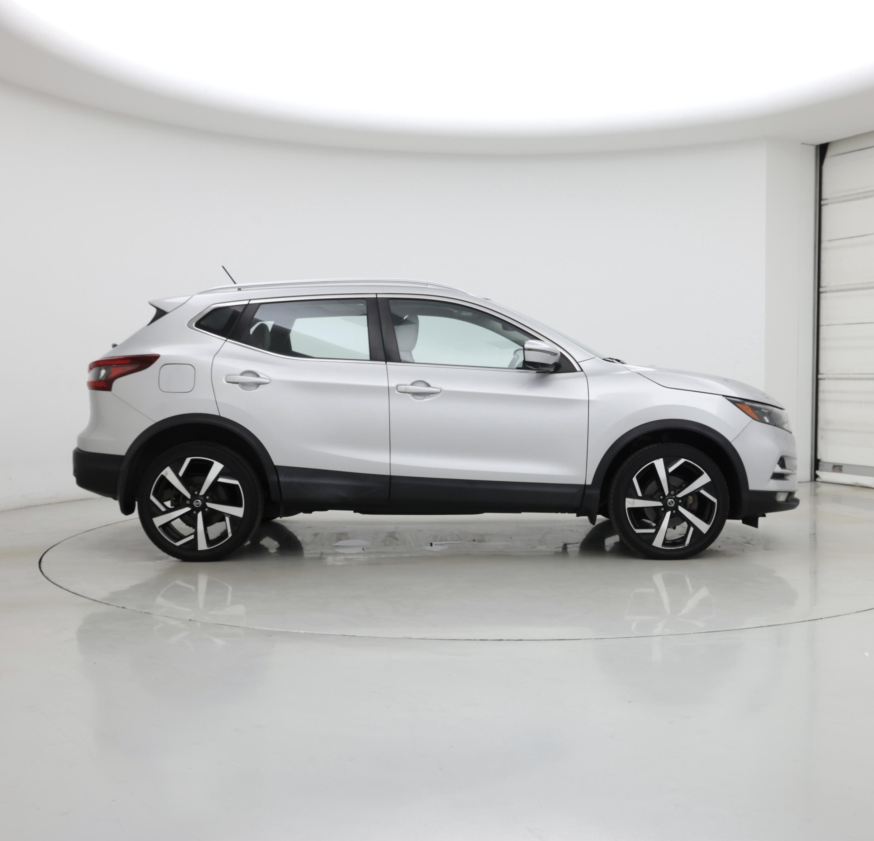 Thumbnail: 2020 Nissan Rogue Sport - 7