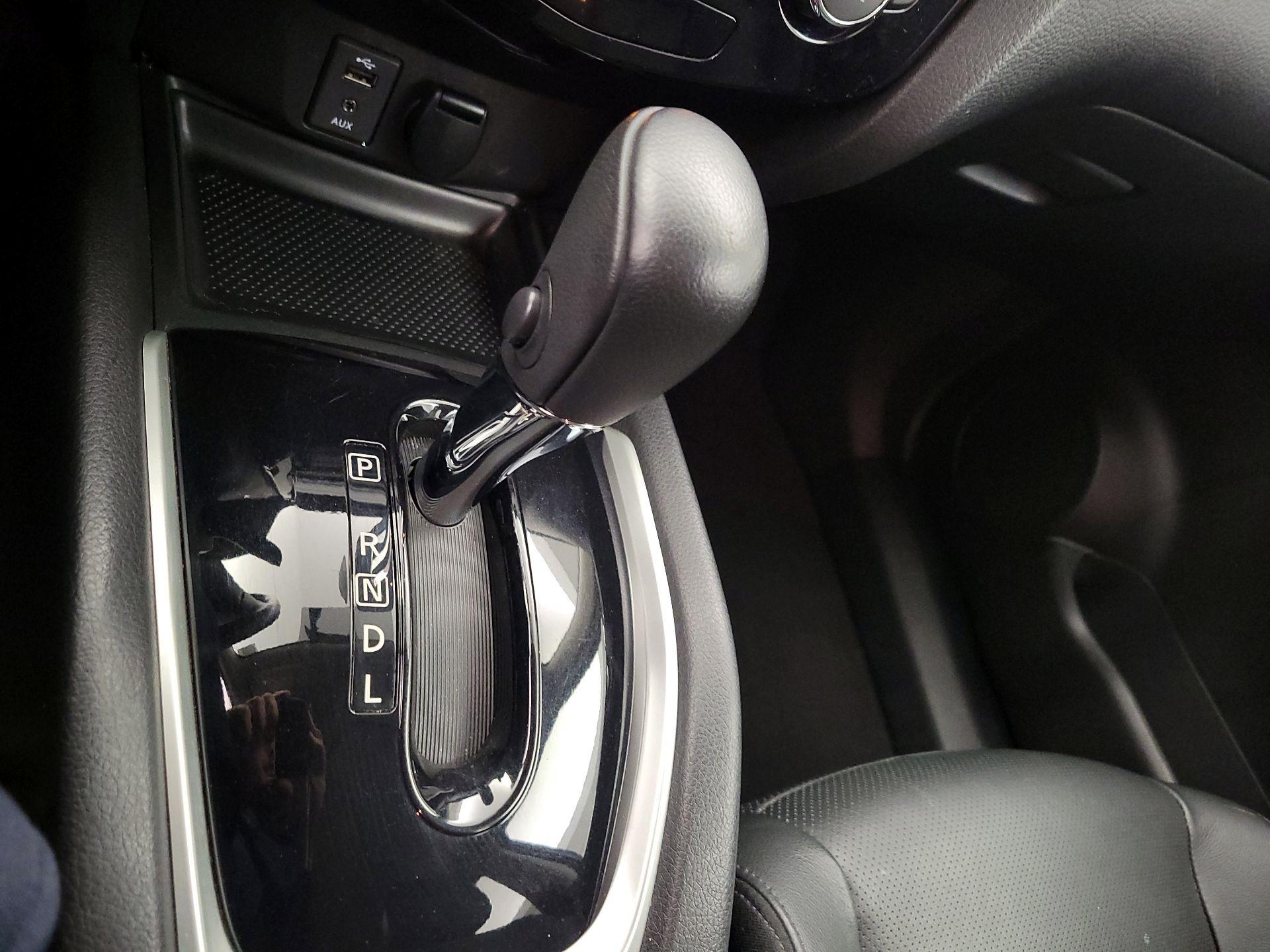 Thumbnail: 2014 Nissan Rogue - 17