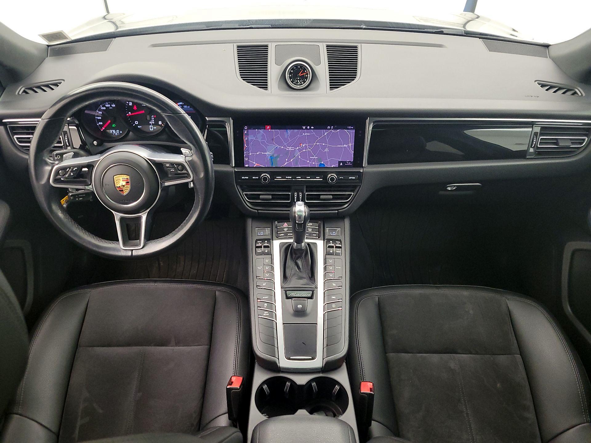 Thumbnail: 2021 Porsche Macan - 9