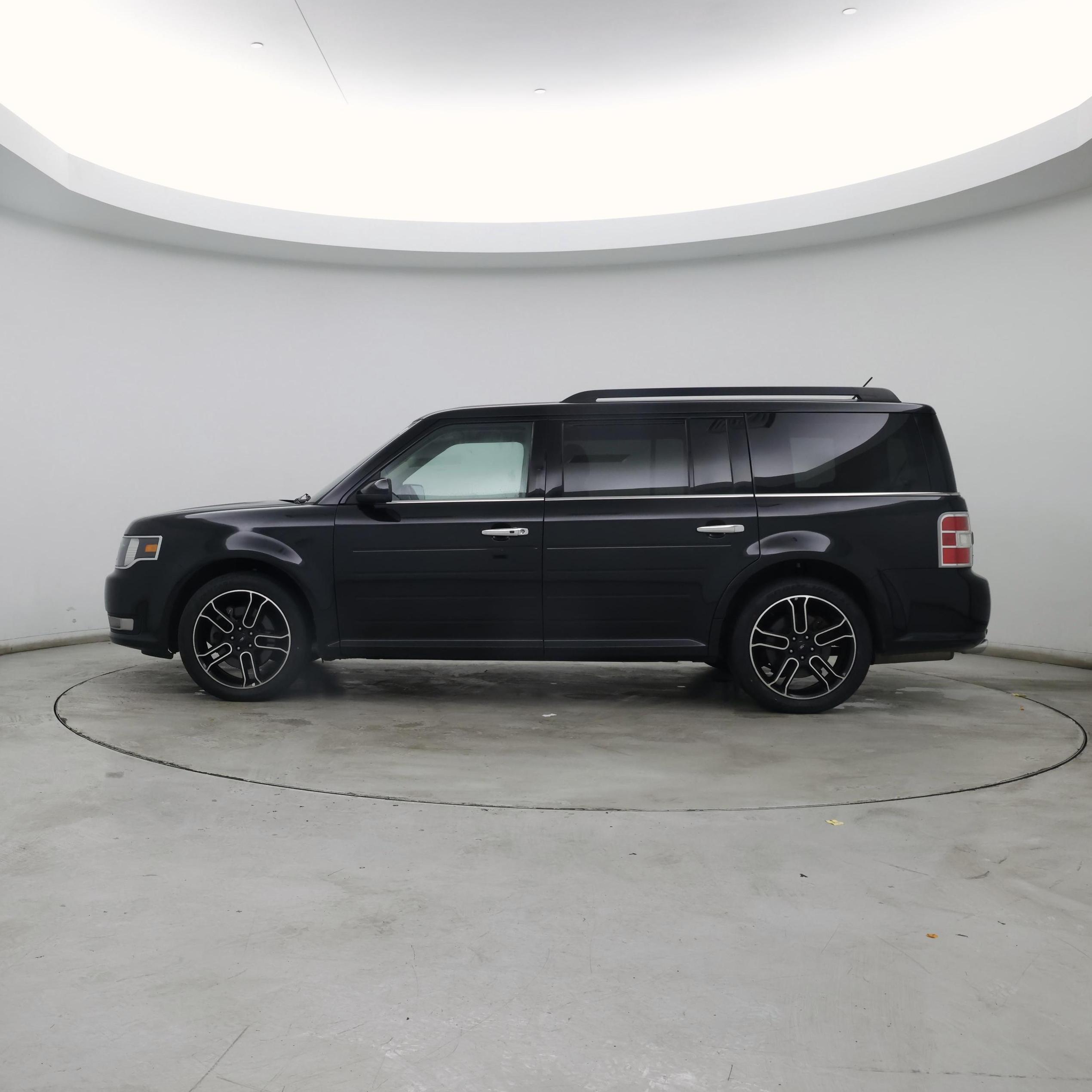 Thumbnail: 2015 Ford Flex - 3