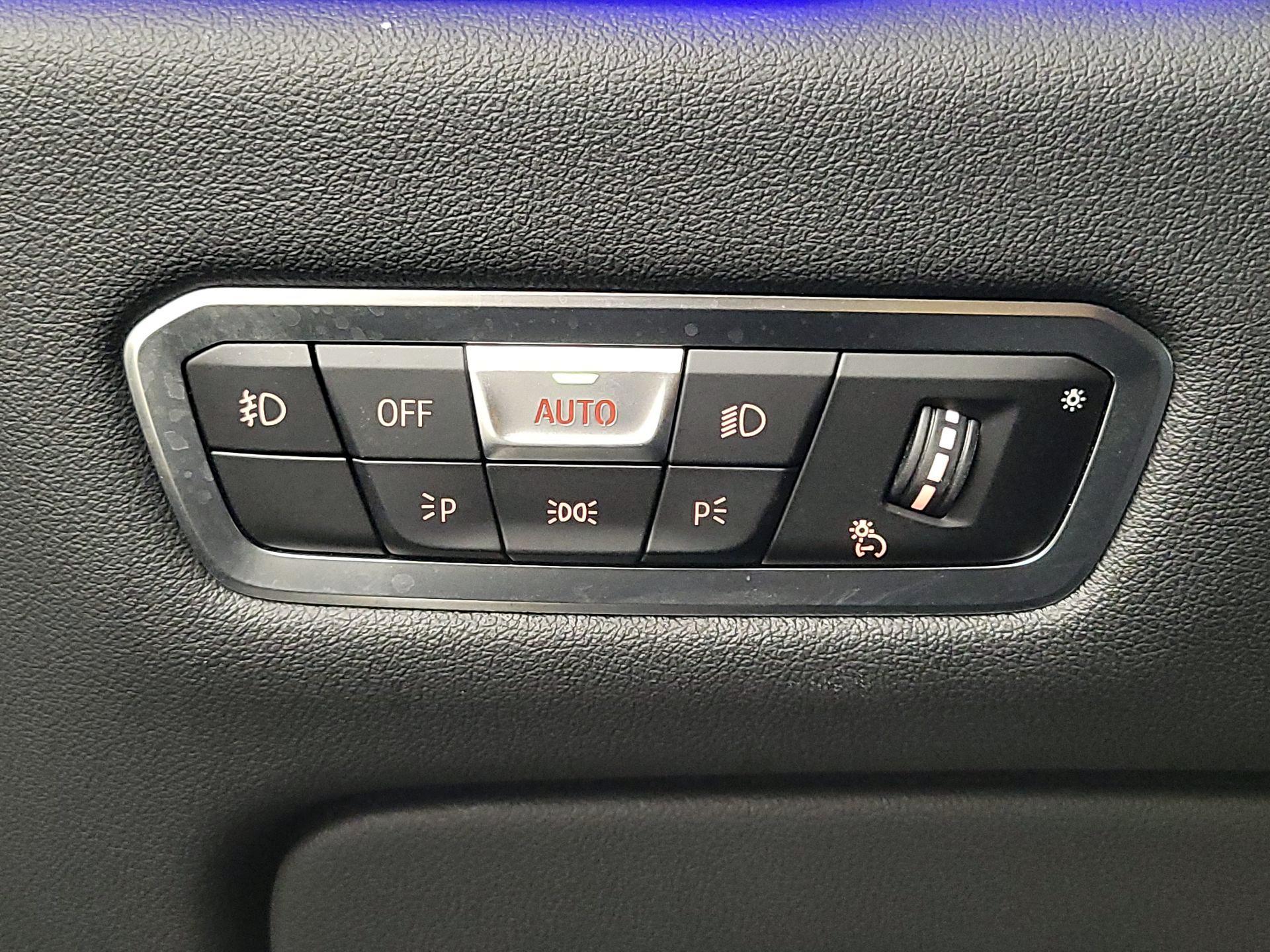 Thumbnail: 2020 BMW X5 - 13