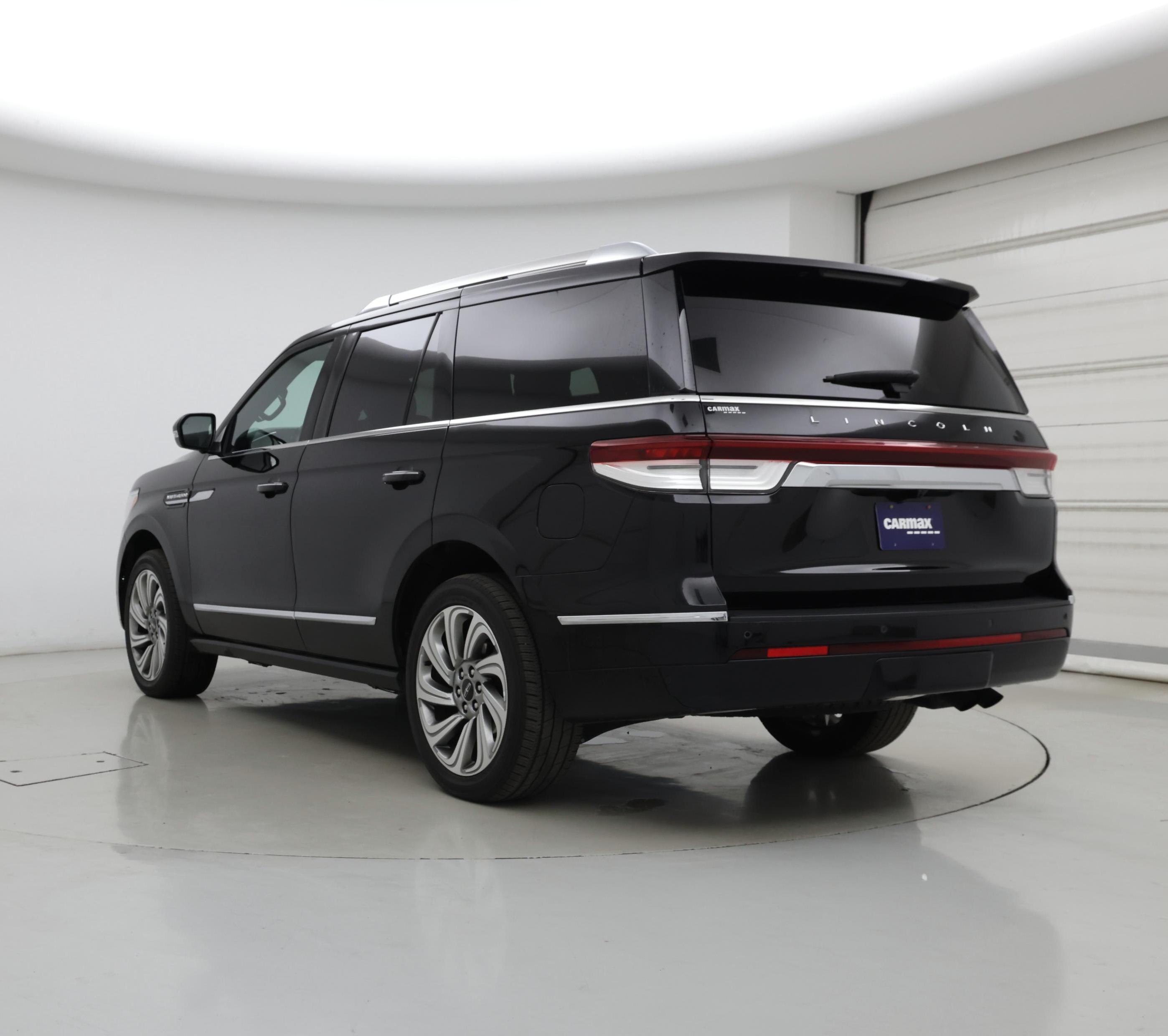 Thumbnail: 2022 Lincoln Navigator - 2