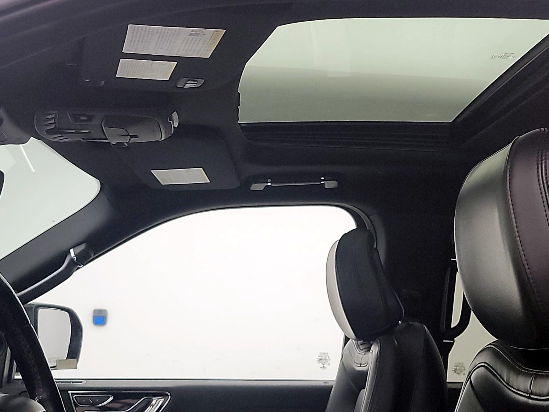 Thumbnail: 2022 Lincoln Navigator - 20