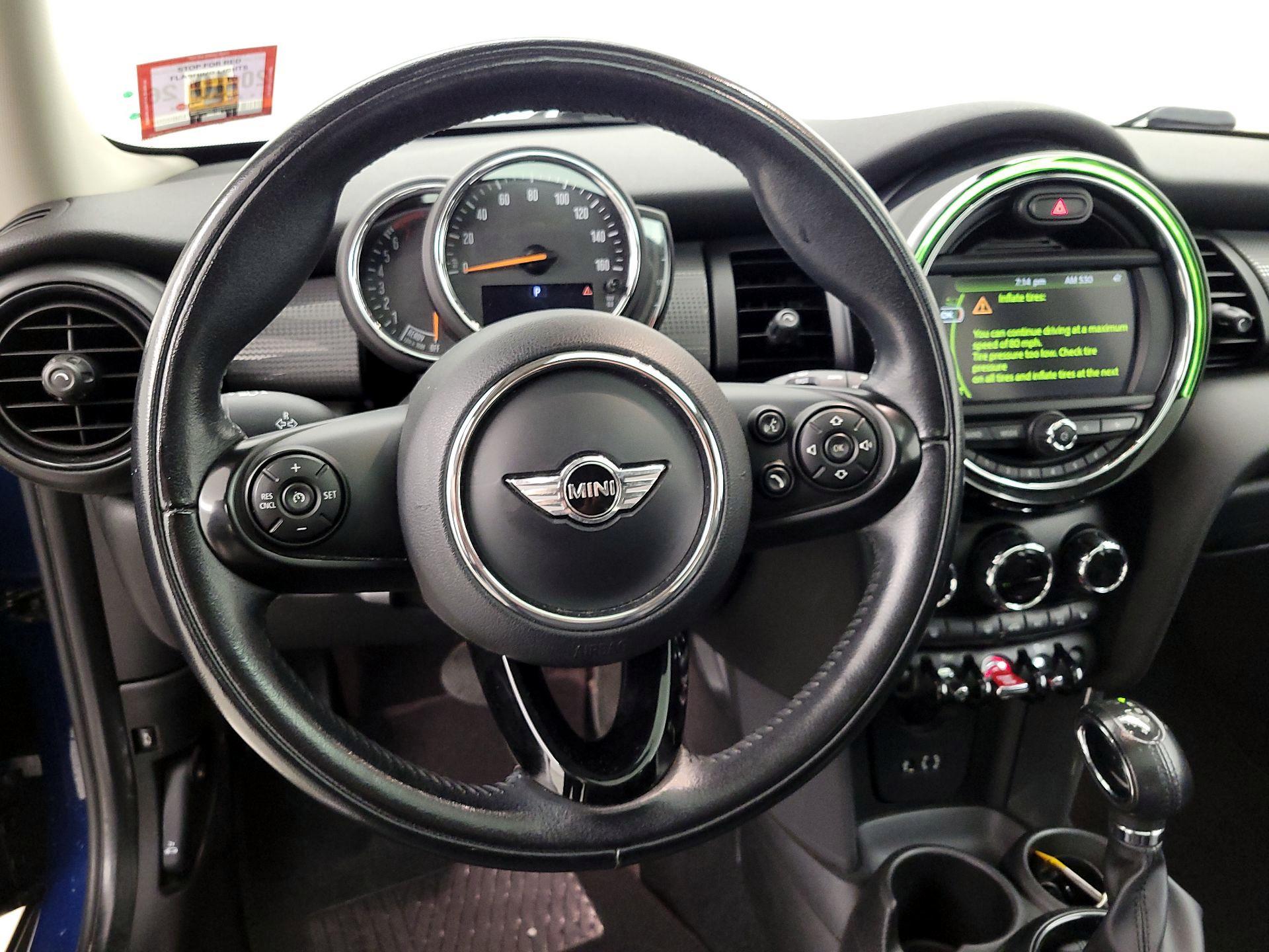 Thumbnail: 2018 MINI Cooper Hardtop - 10