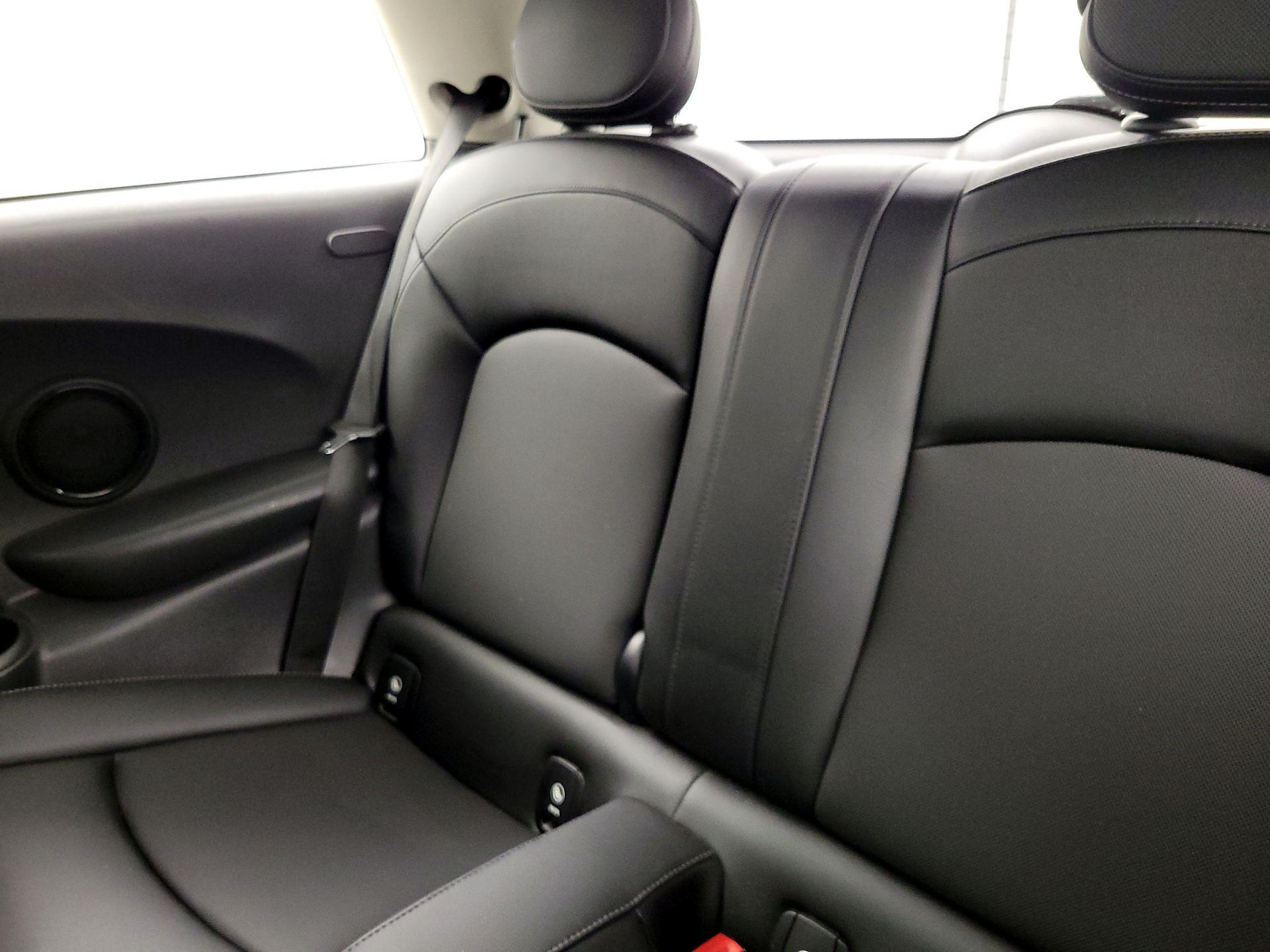 Thumbnail: 2018 MINI Cooper Hardtop - 19