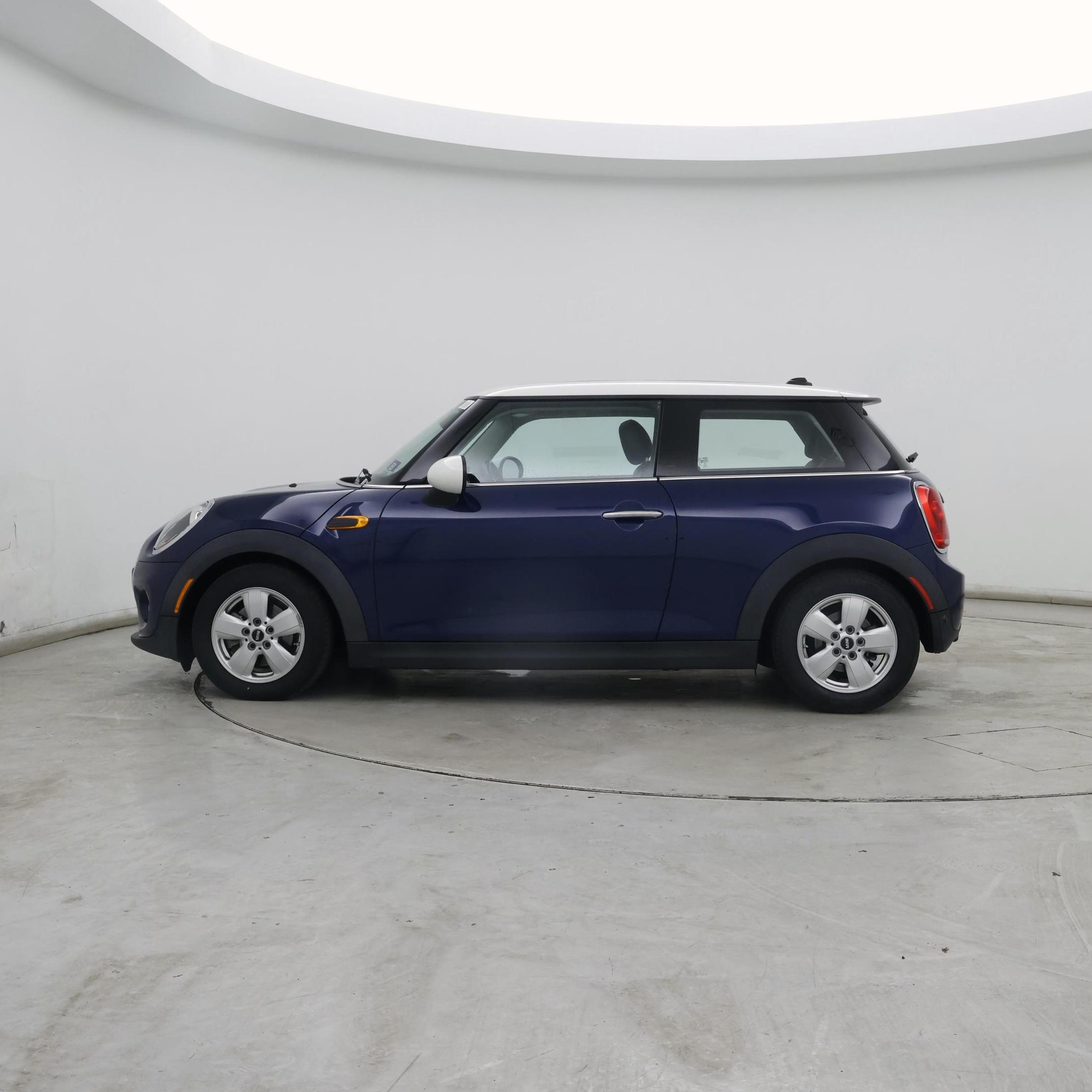 Thumbnail: 2018 MINI Cooper Hardtop - 3