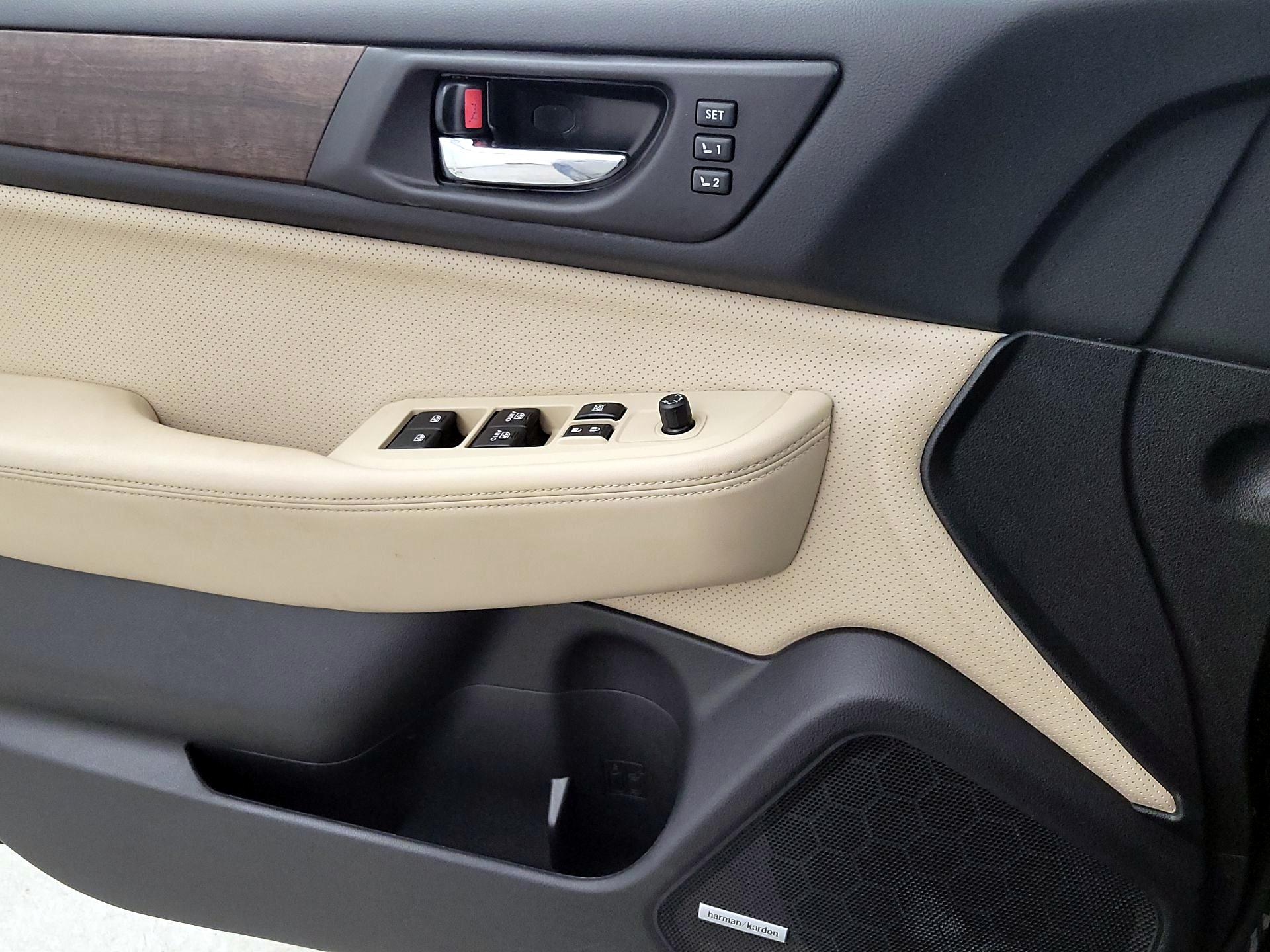 Thumbnail: 2016 Subaru Outback - 12