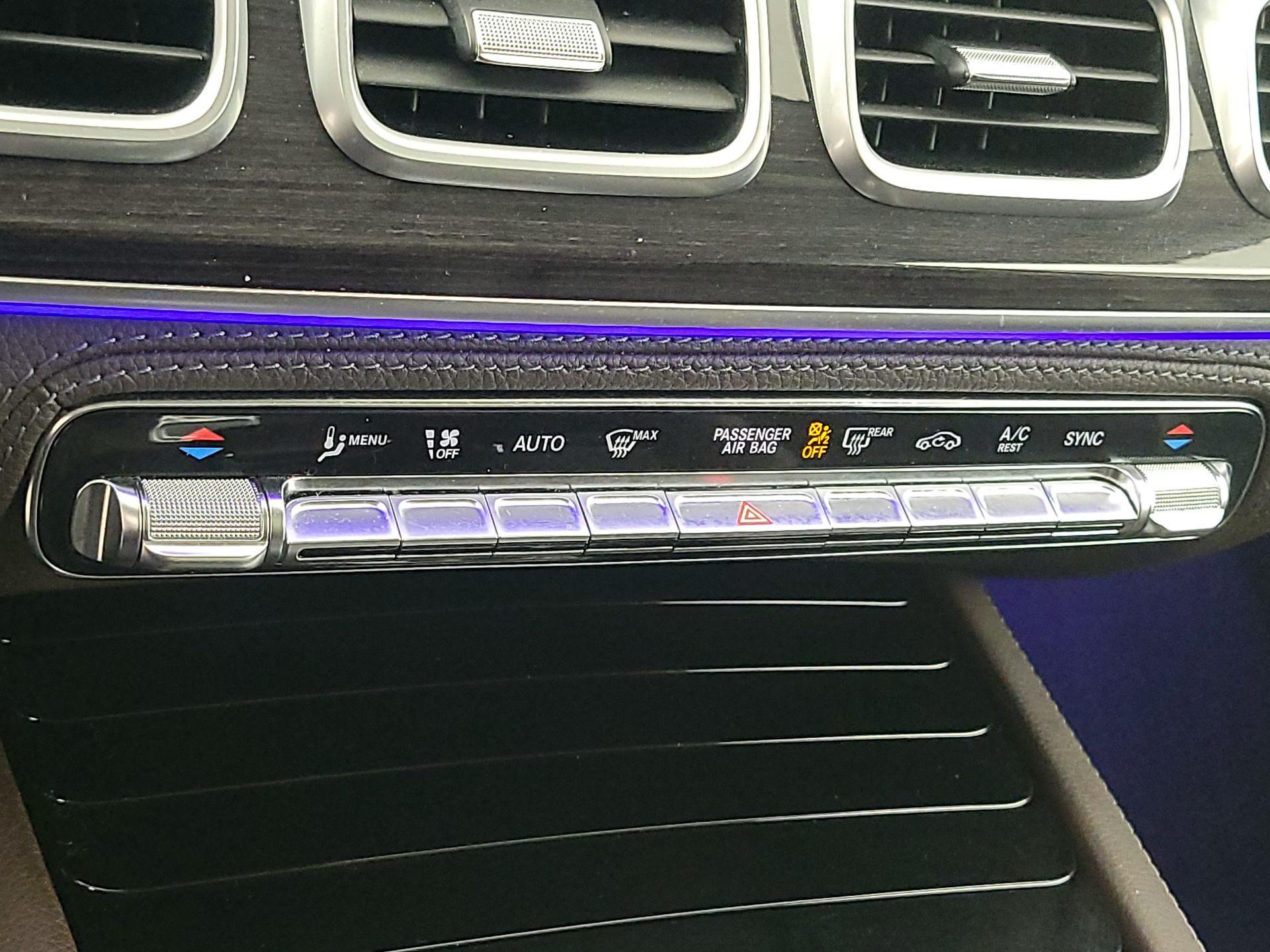 Thumbnail: 2020 Mercedes-Benz GLE - 17