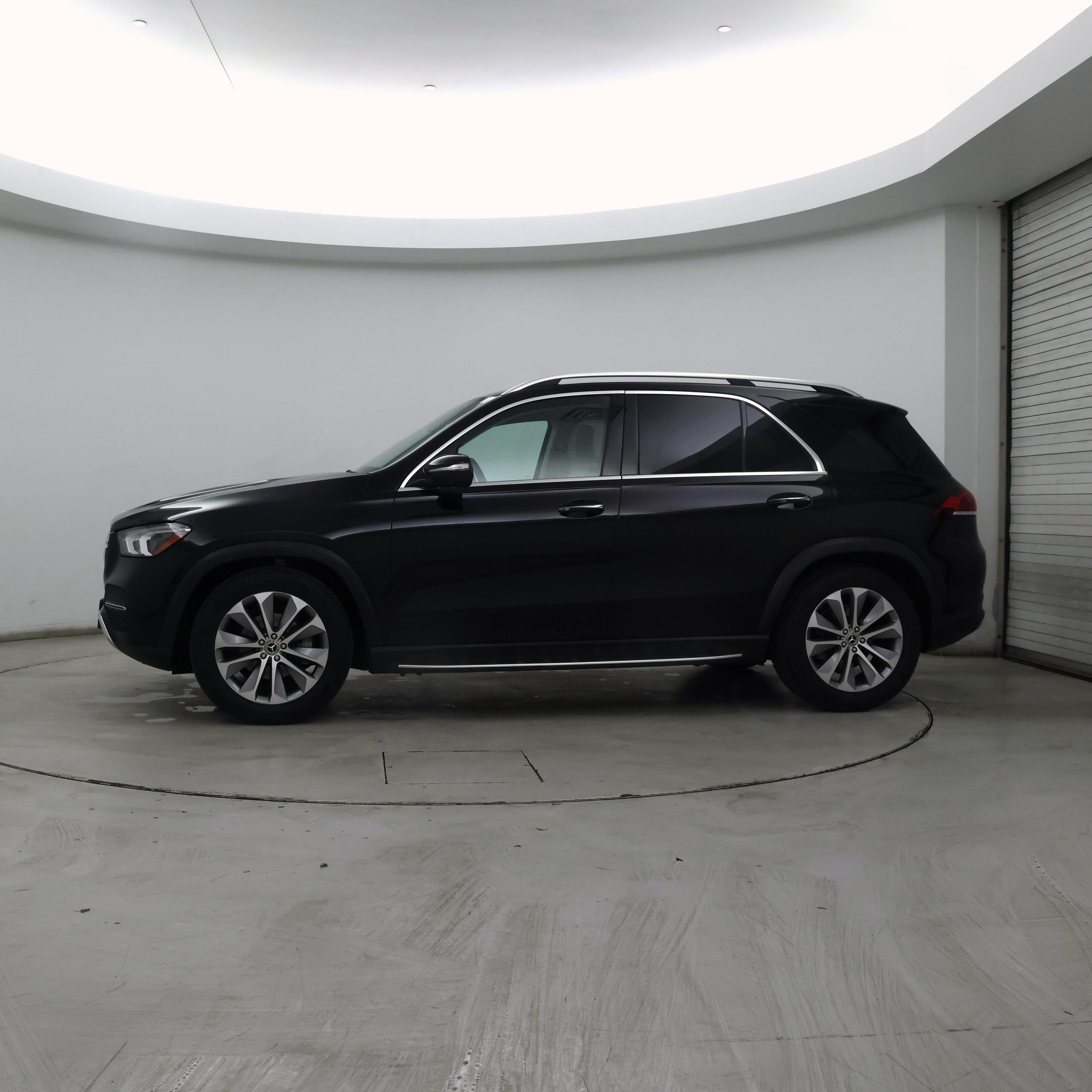 Thumbnail: 2020 Mercedes-Benz GLE - 3