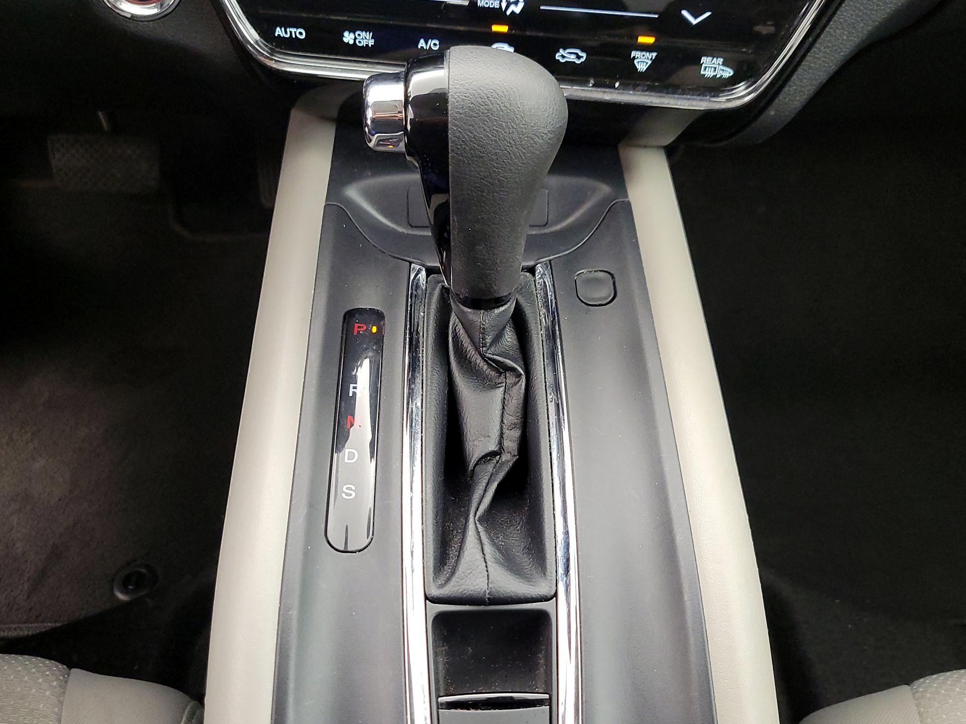 Thumbnail: 2021 Honda HR-V - 17