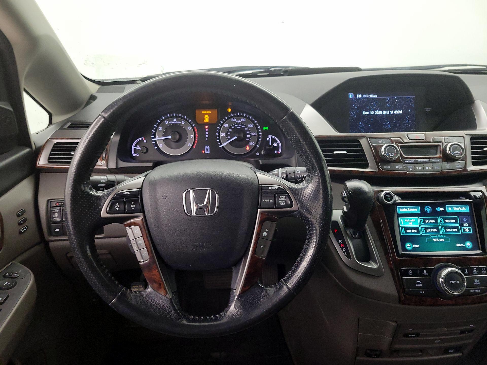 Thumbnail: 2016 Honda Odyssey - 10