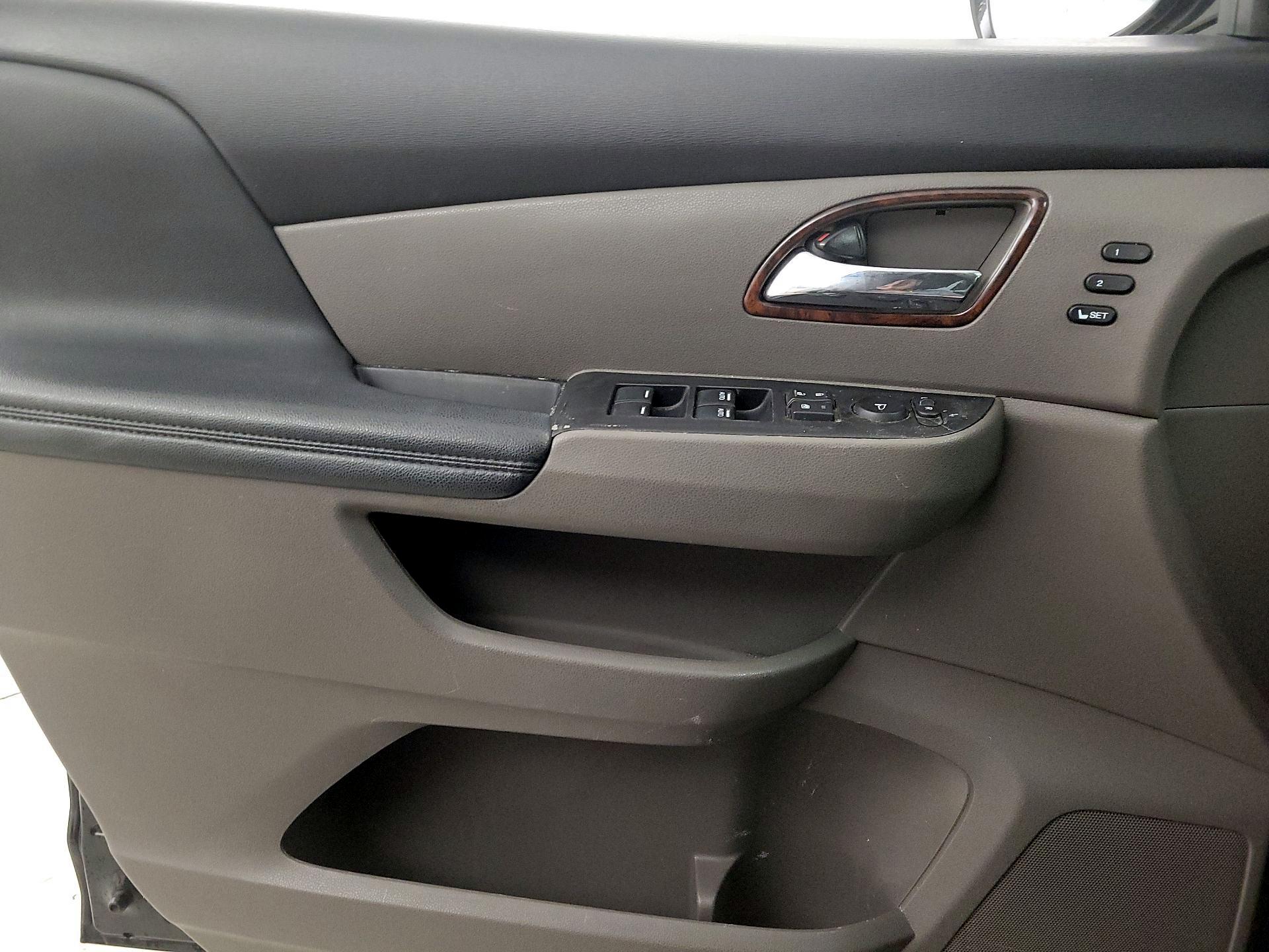 Thumbnail: 2016 Honda Odyssey - 12