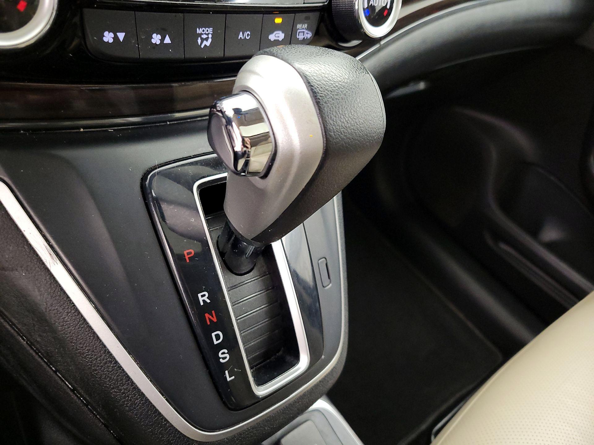 Thumbnail: 2015 Honda CR-V - 17