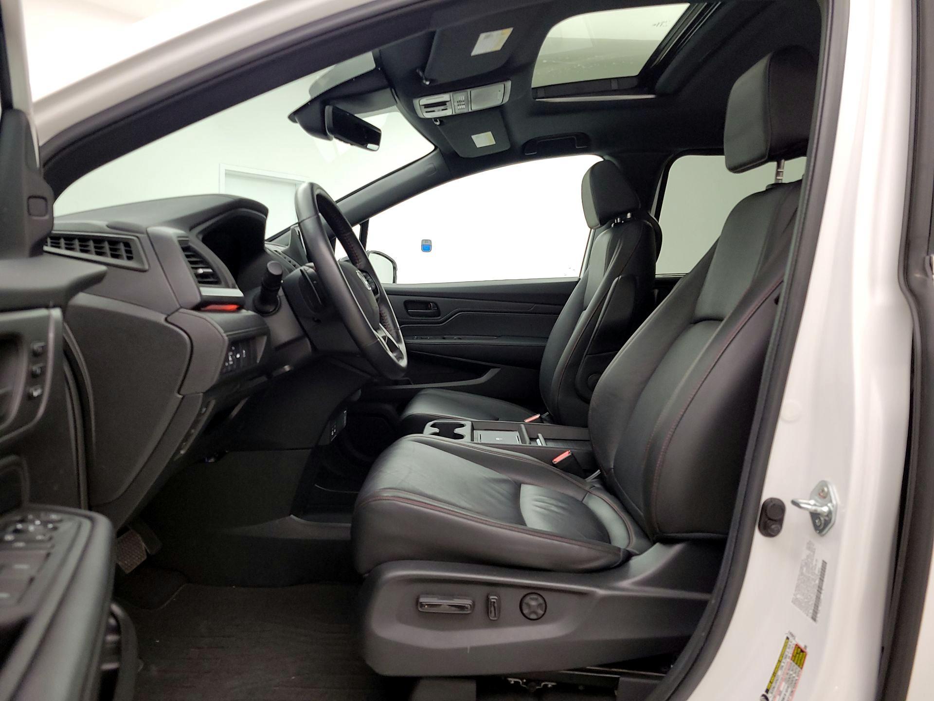 Thumbnail: 2025 Honda Odyssey - 11