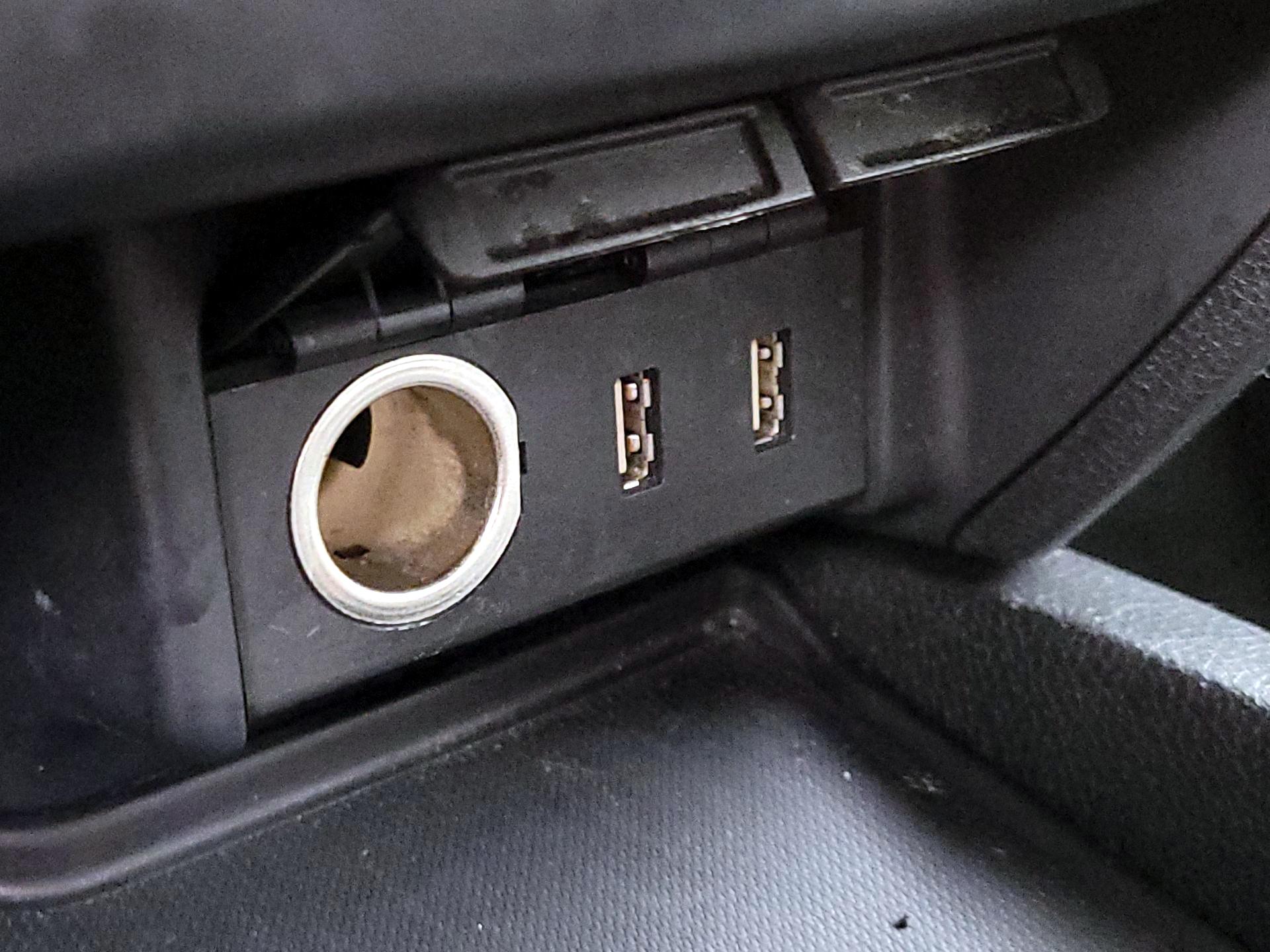 Thumbnail: 2017 Honda Pilot - 19