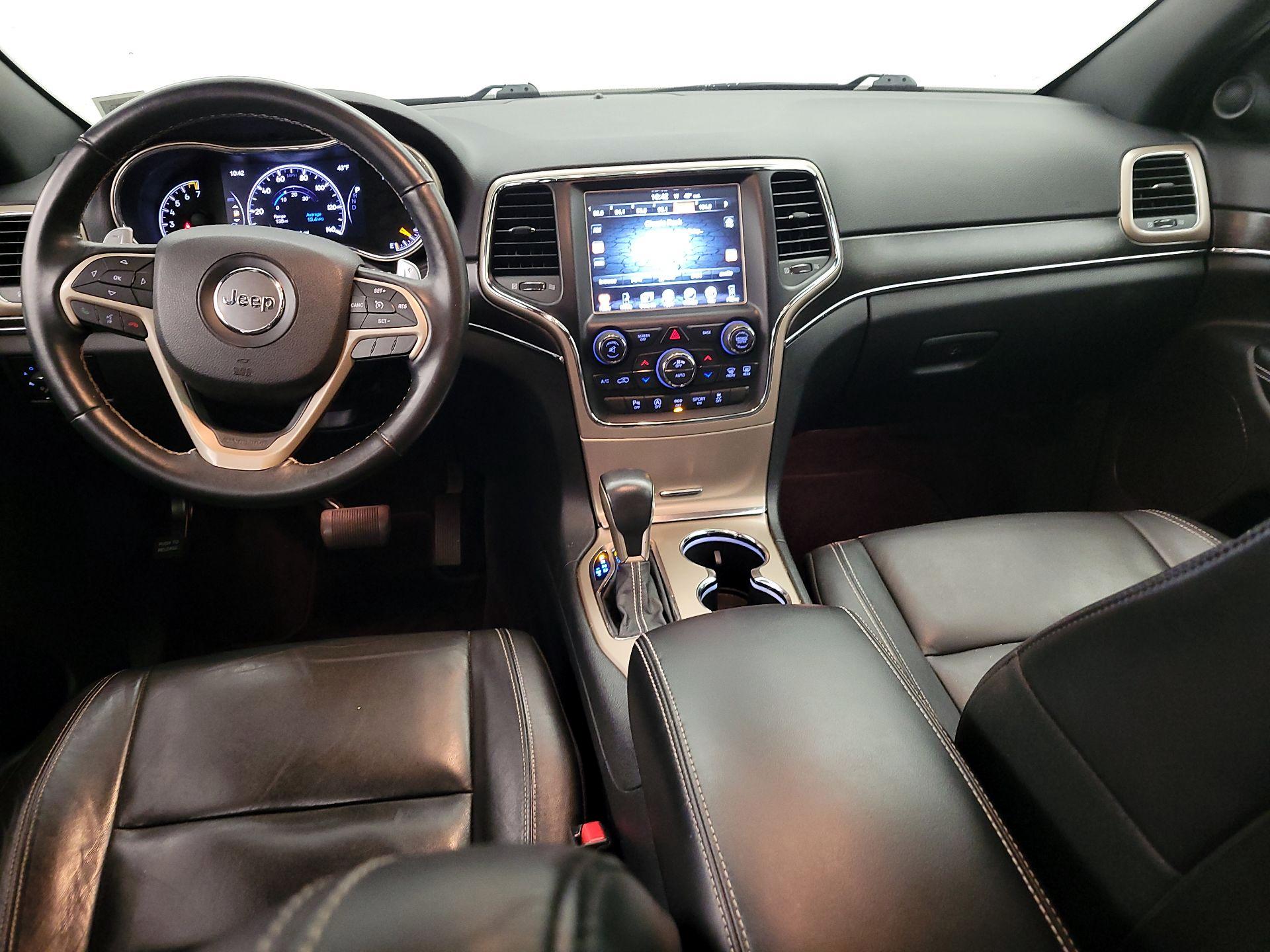 Thumbnail: 2017 Jeep Grand Cherokee - 9