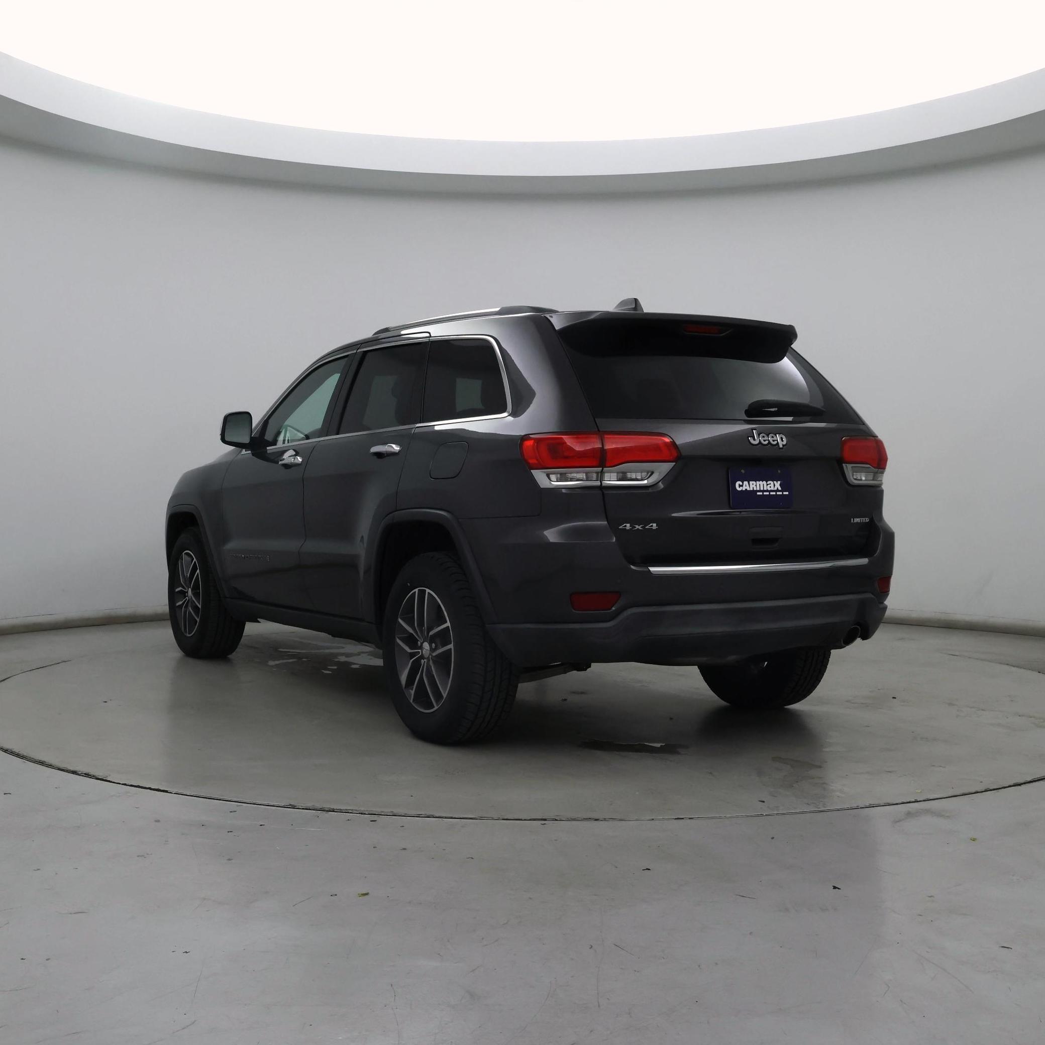 Thumbnail: 2017 Jeep Grand Cherokee - 2