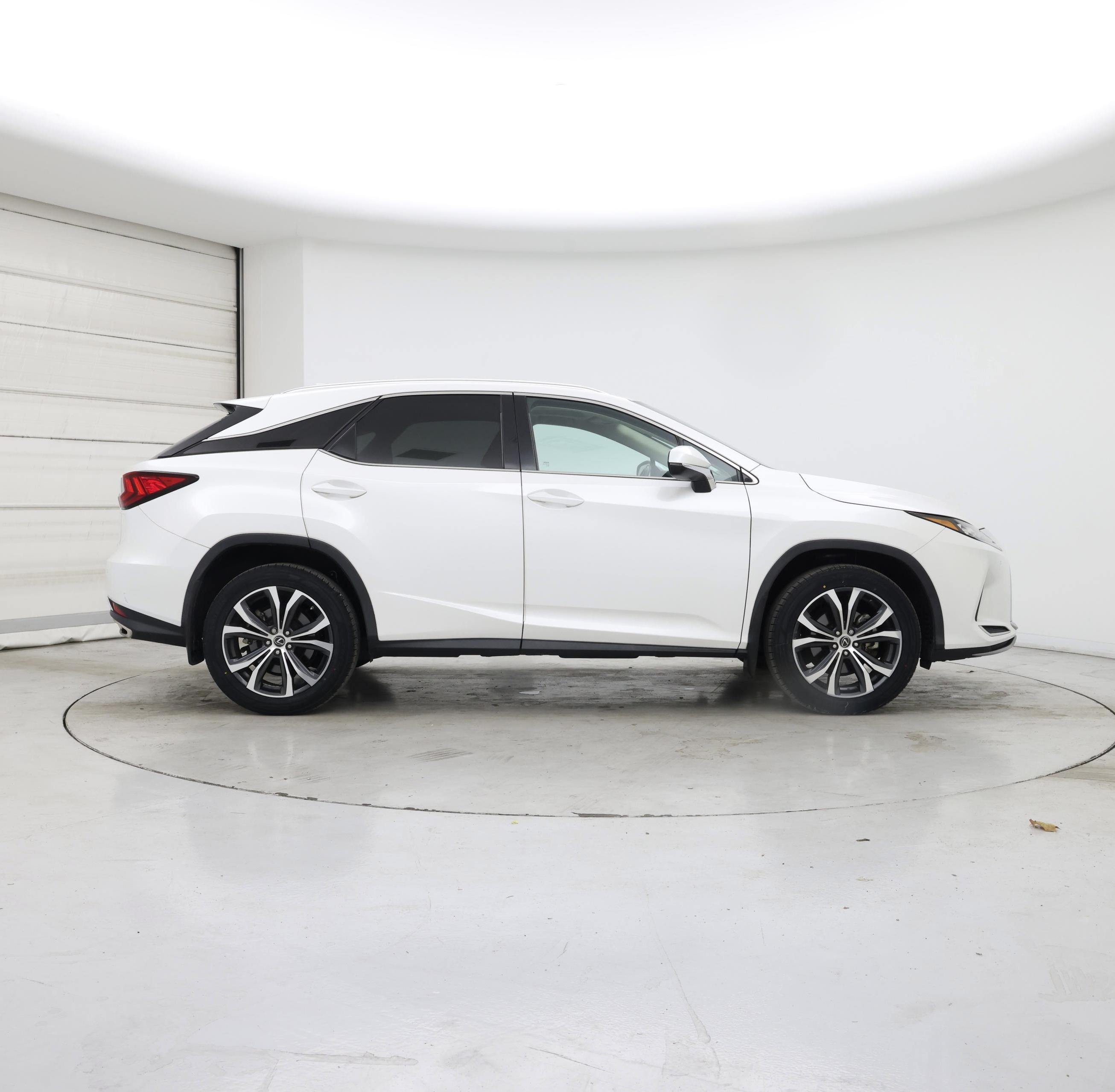 Thumbnail: 2021 Lexus RX - 7