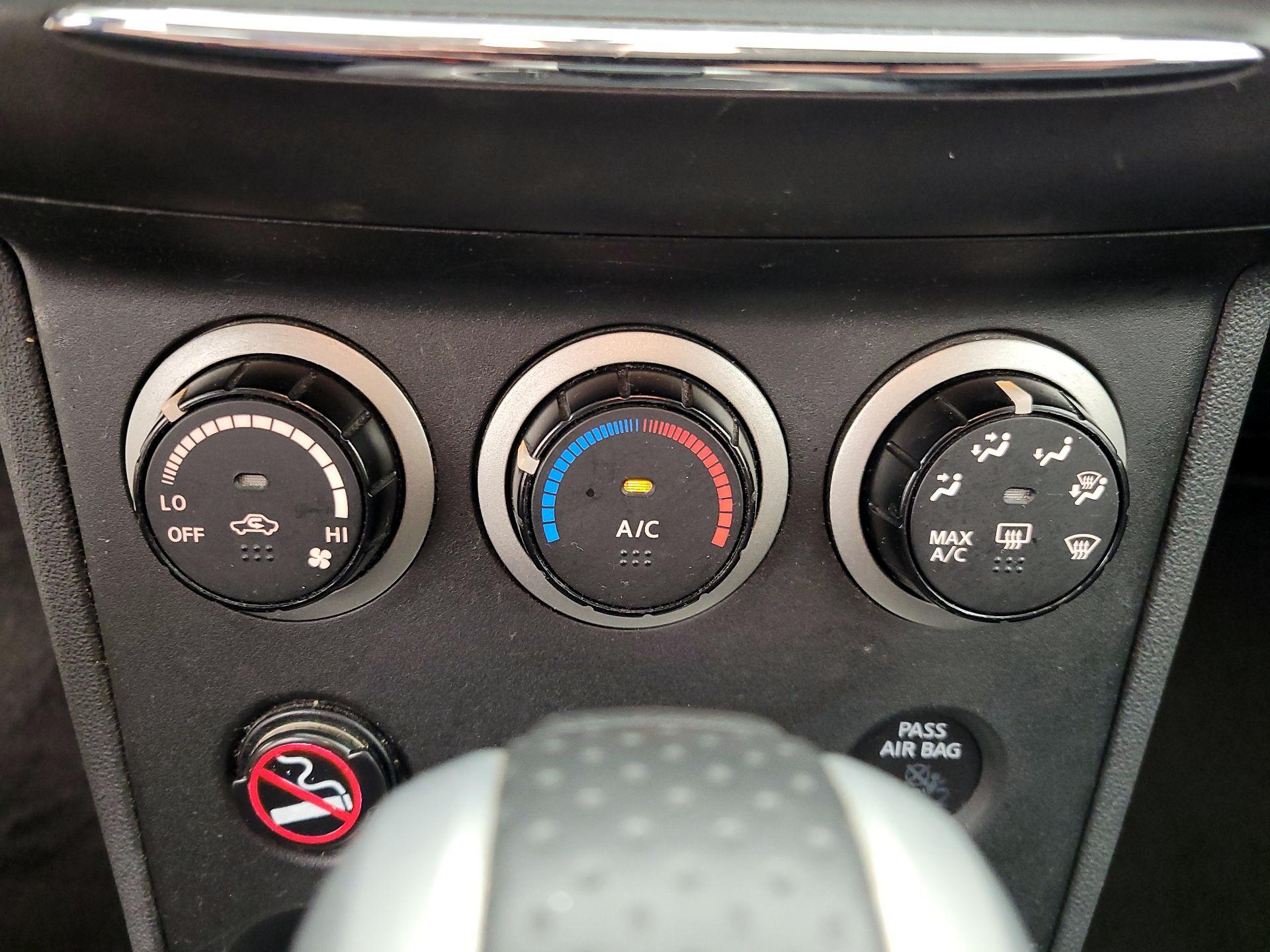 Thumbnail: 2014 Nissan Rogue - 16