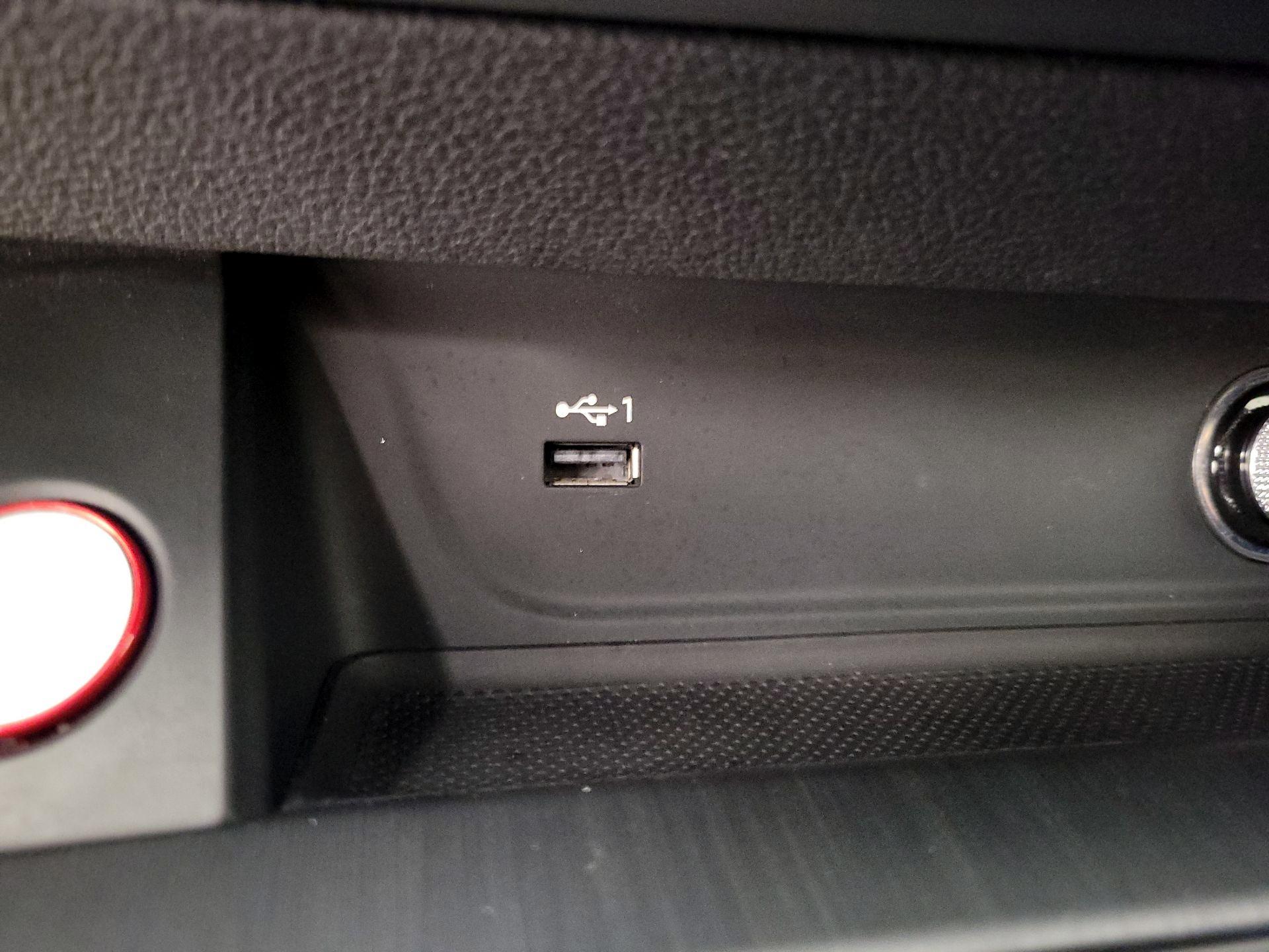 Thumbnail: 2019 Audi RS 5 - 19