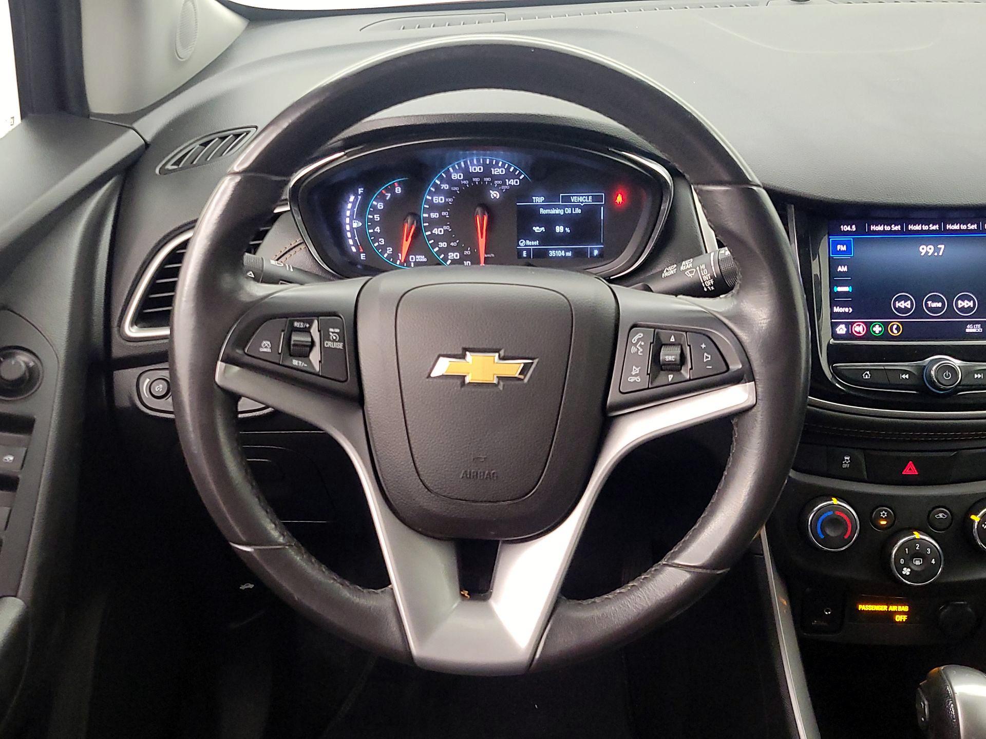 Thumbnail: 2021 Chevrolet Trax - 10