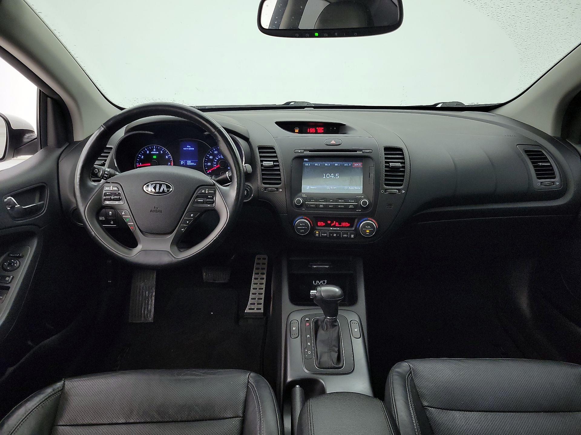 Thumbnail: 2016 Kia Forte - 9