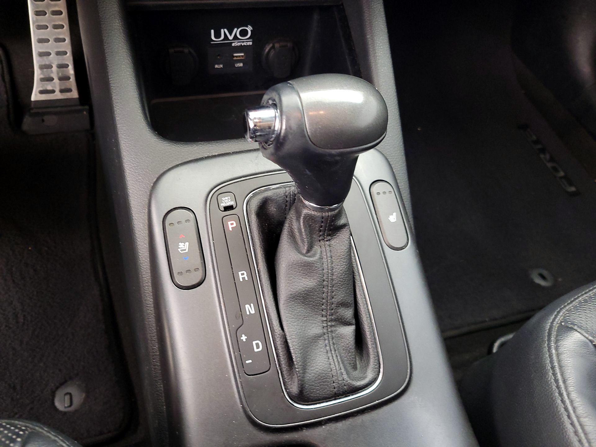 Thumbnail: 2016 Kia Forte - 18