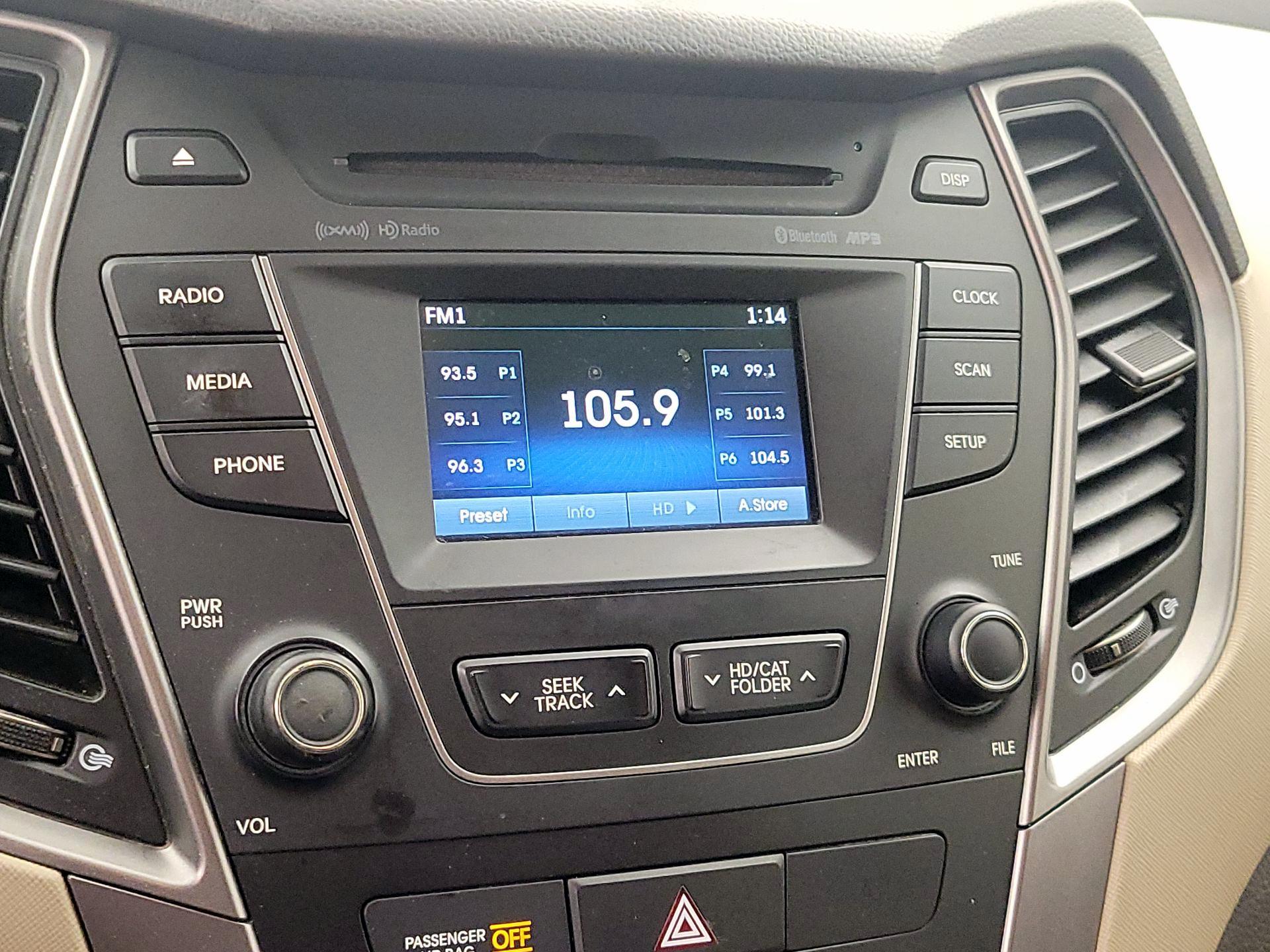 Thumbnail: 2014 Hyundai Santa Fe - 15