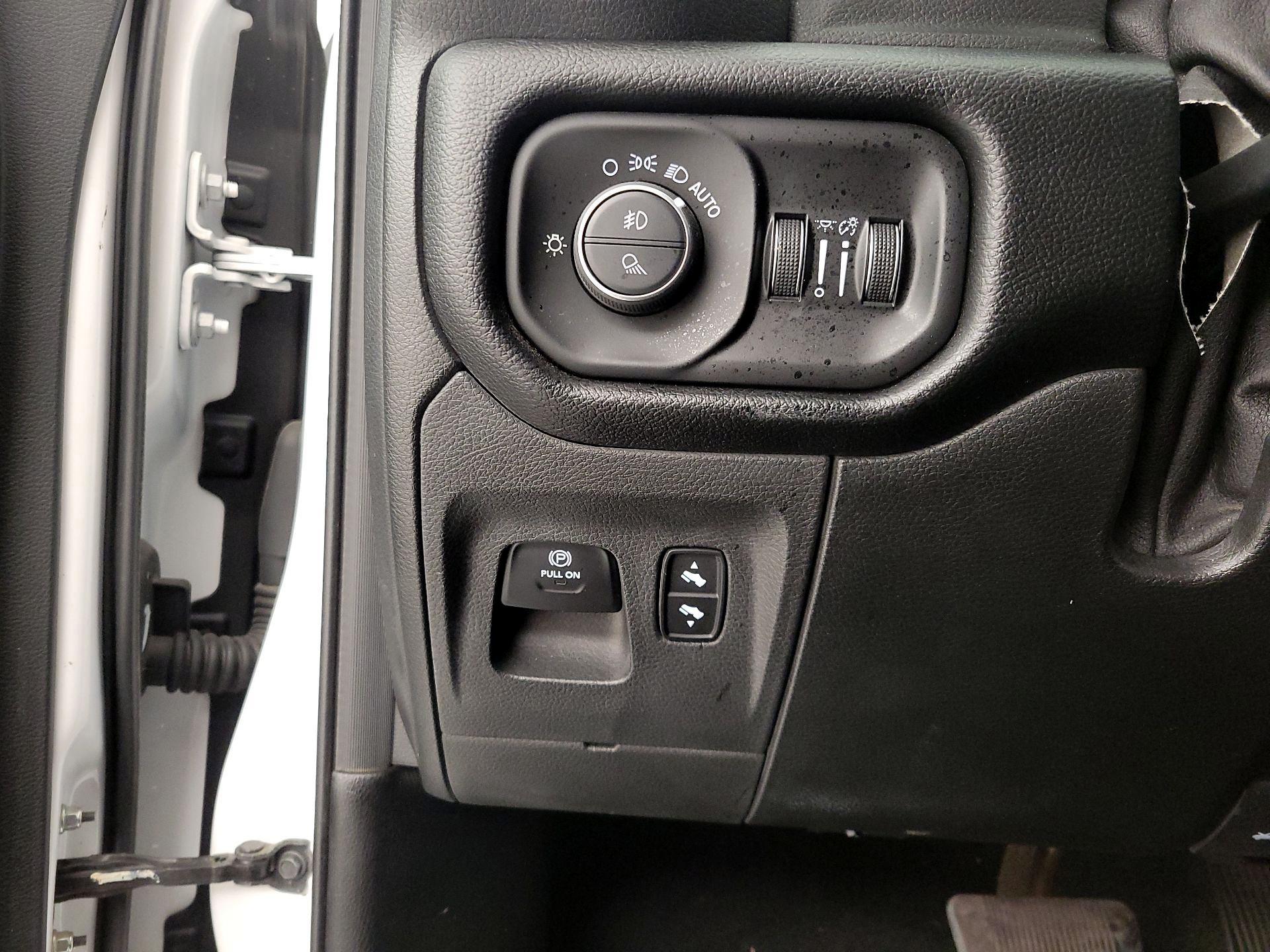 Thumbnail: 2019 RAM 1500 - 11