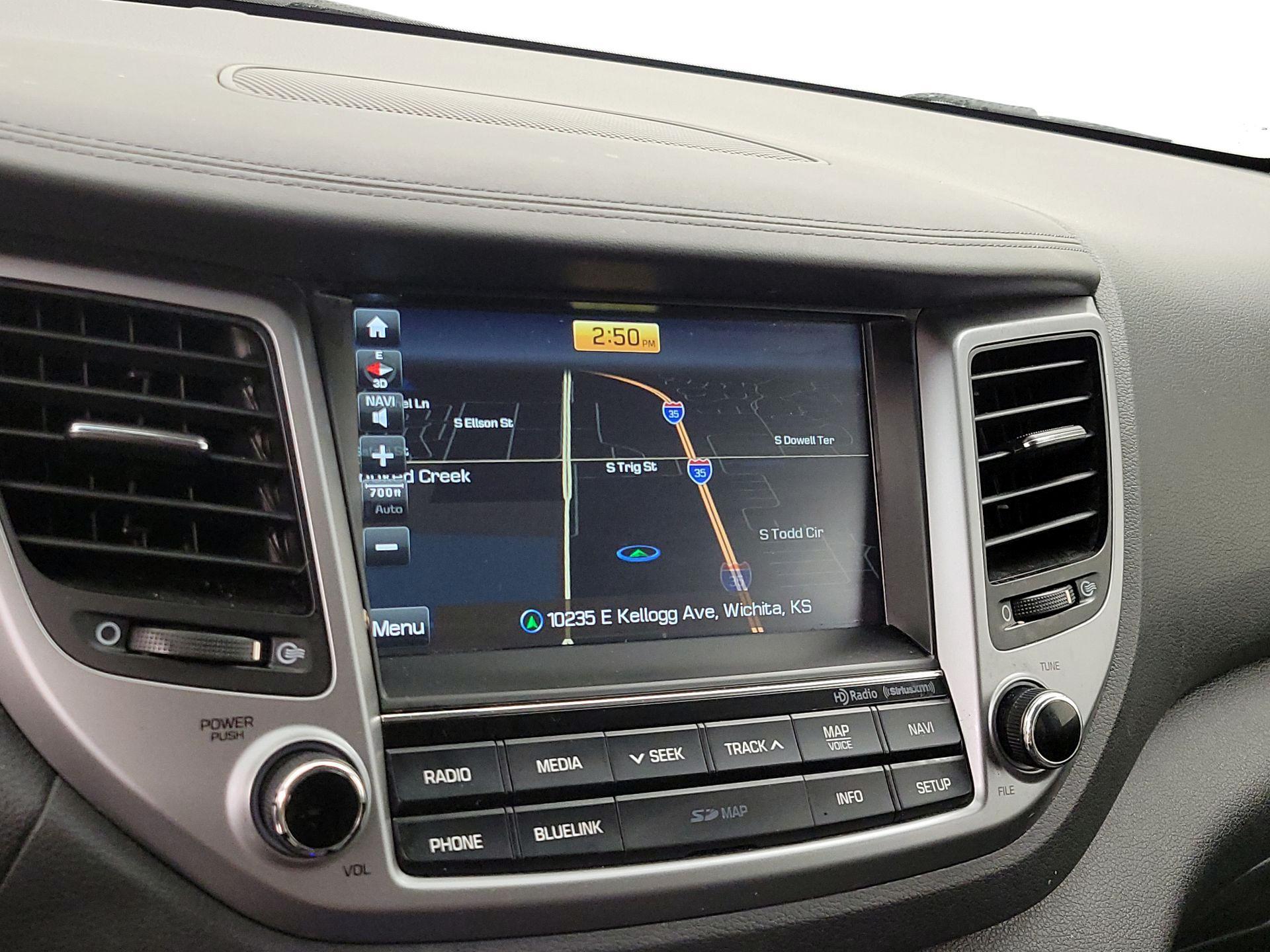 Thumbnail: 2016 Hyundai Tucson - 14