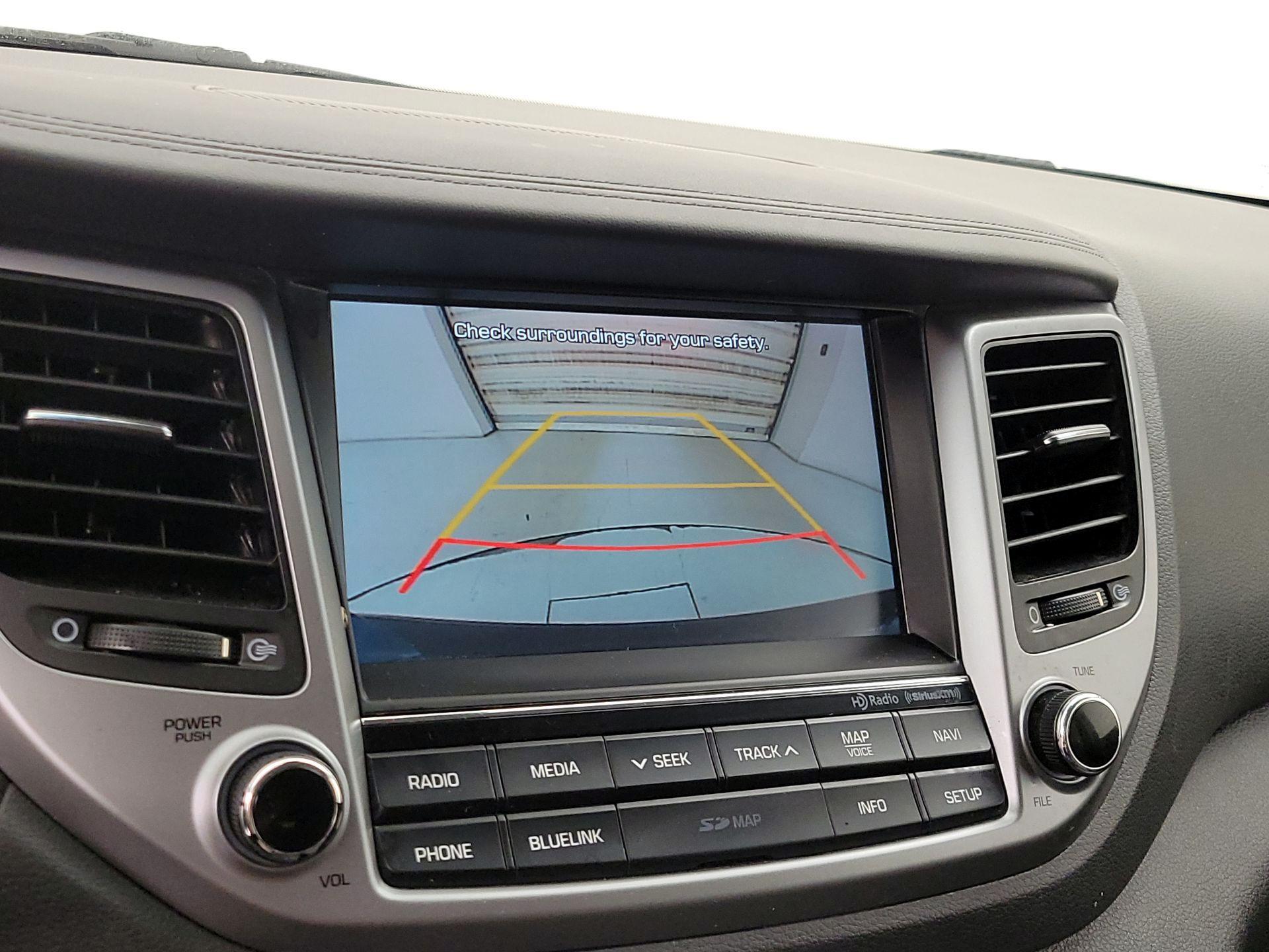 Thumbnail: 2016 Hyundai Tucson - 15