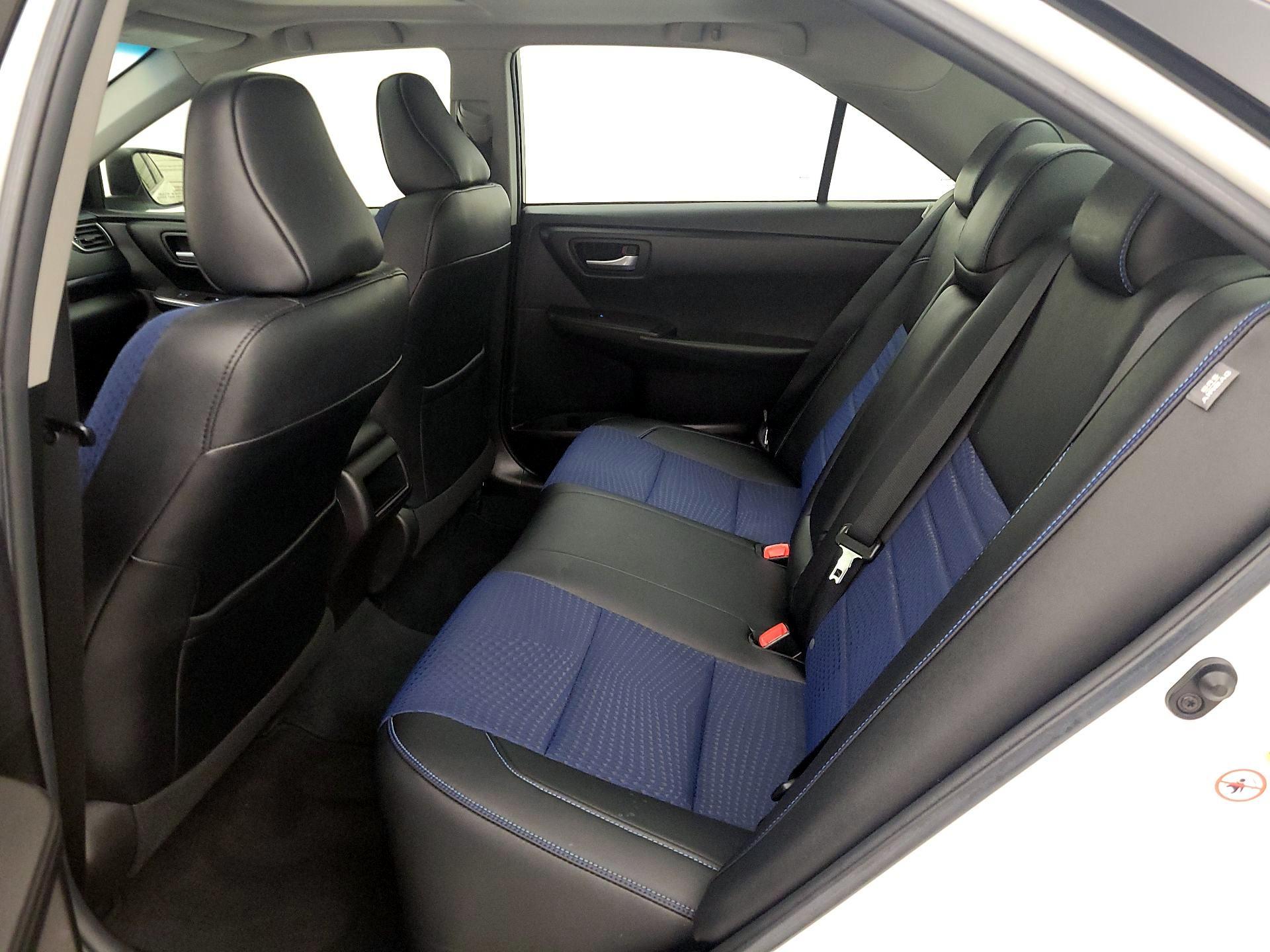 Thumbnail: 2016 Toyota Camry - 20