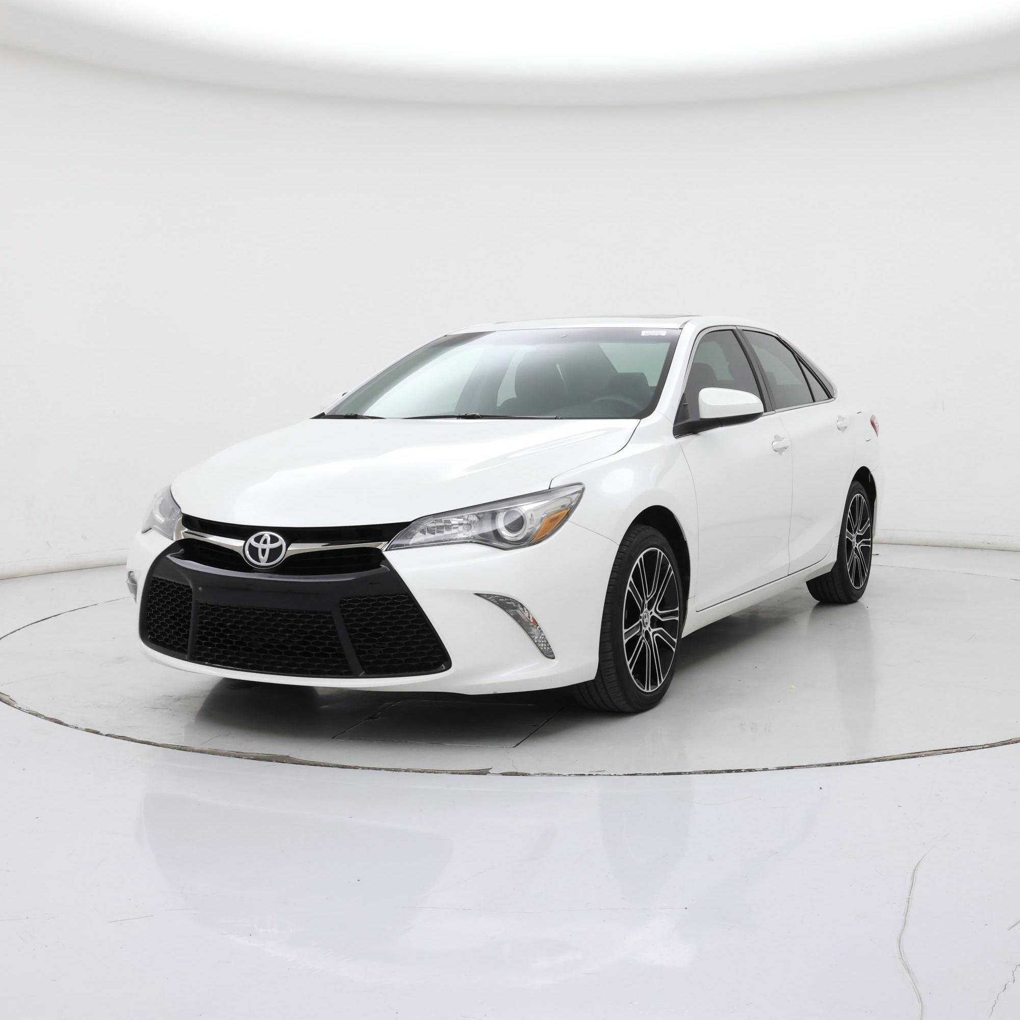 Thumbnail: 2016 Toyota Camry - 4